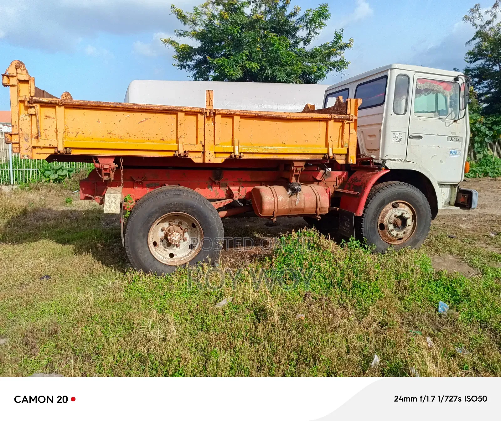 Grade Renault Tipper Truck