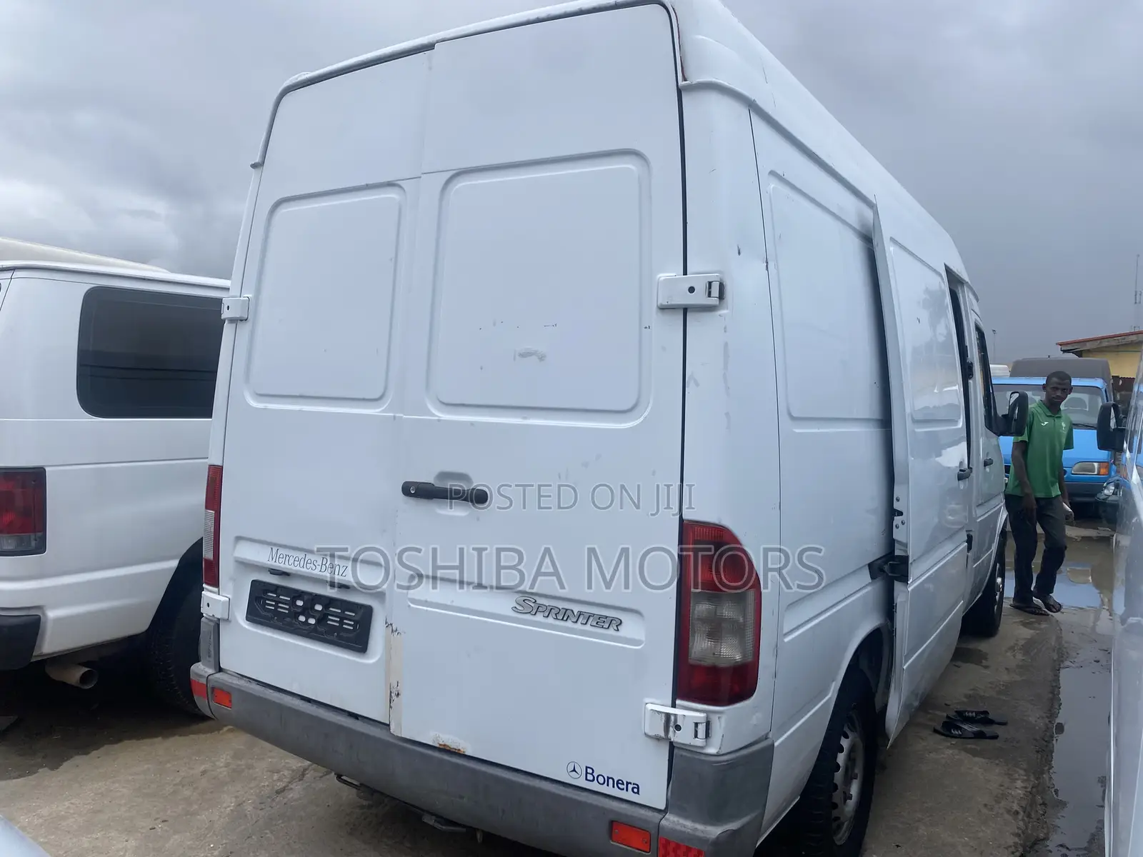Mercedes-Benz Sprinter 2000 White