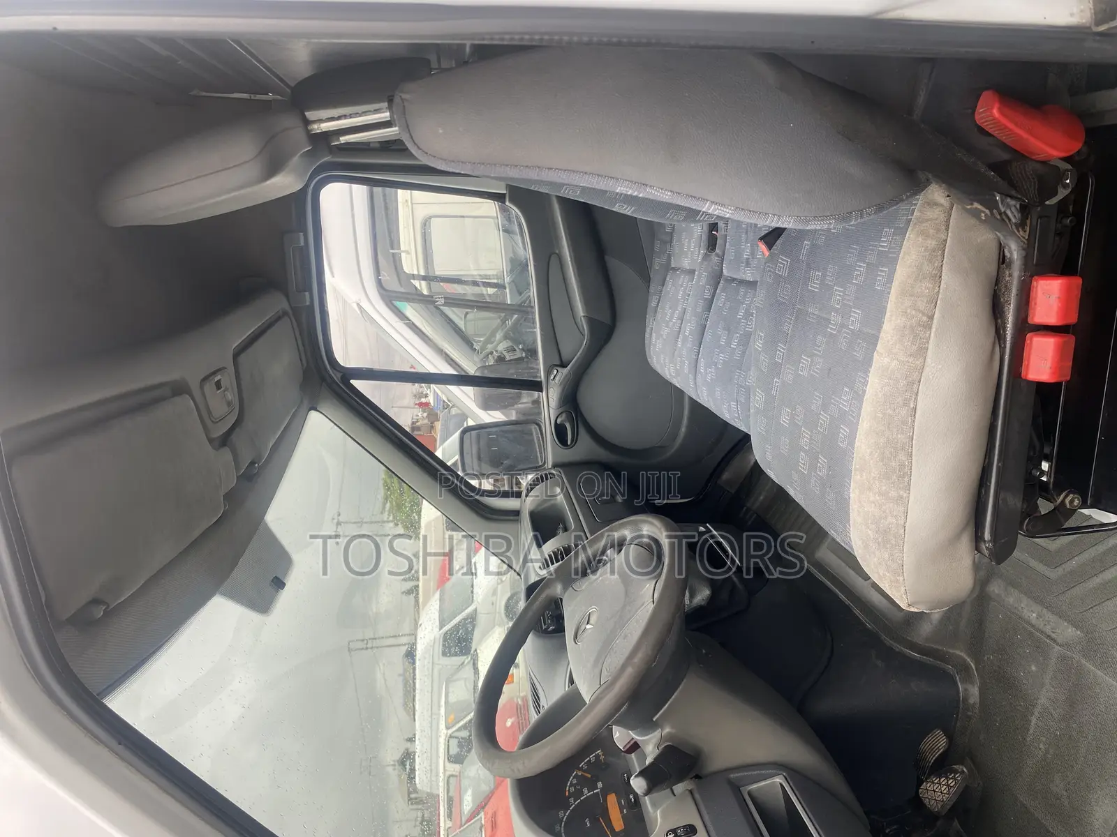 Mercedes-Benz Sprinter 2000 White