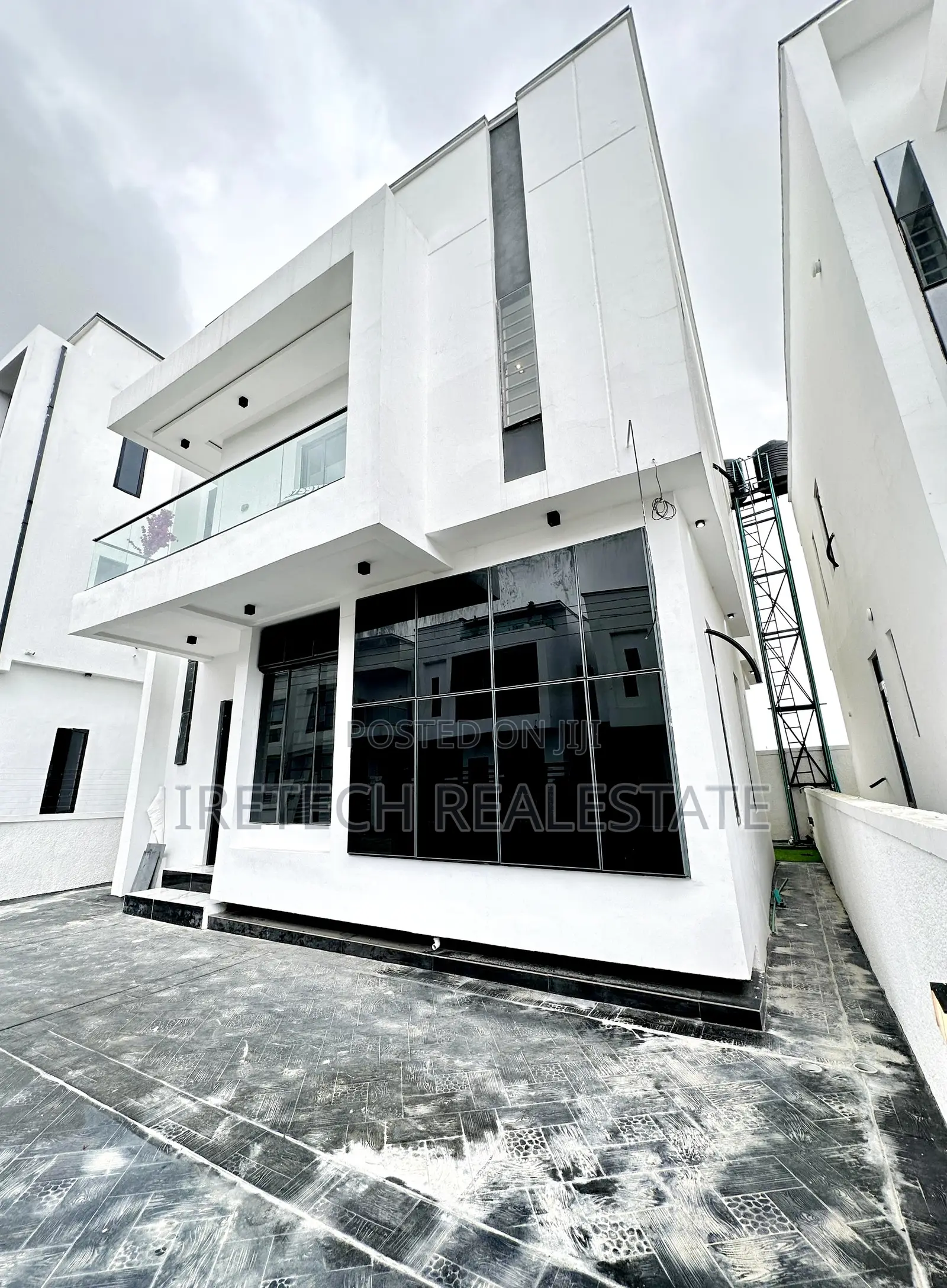 4bdrm Duplex in Ajah In A Secured for sale