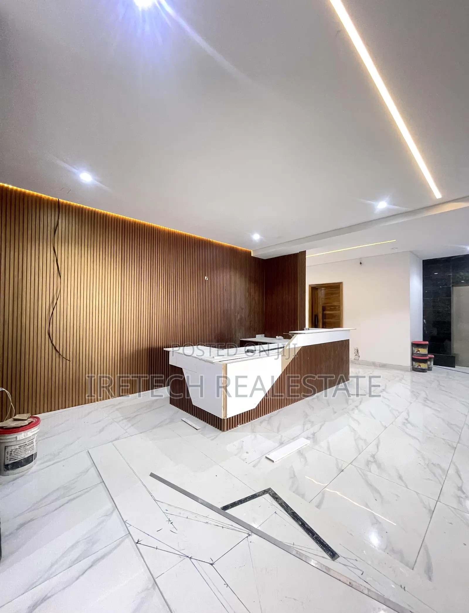 2bdrm Apartment in Lekki Phase 1 for sale