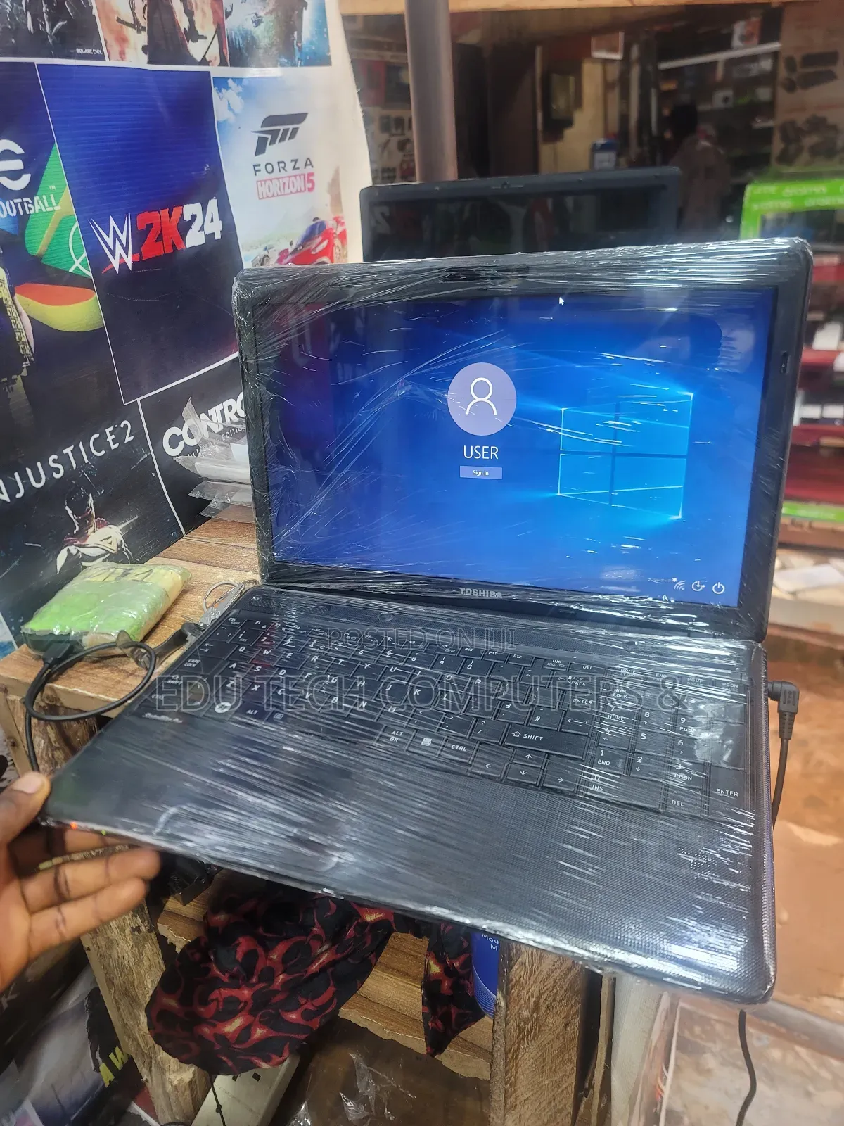 Laptop Toshiba 4GB Intel Core I3 HDD 250GB