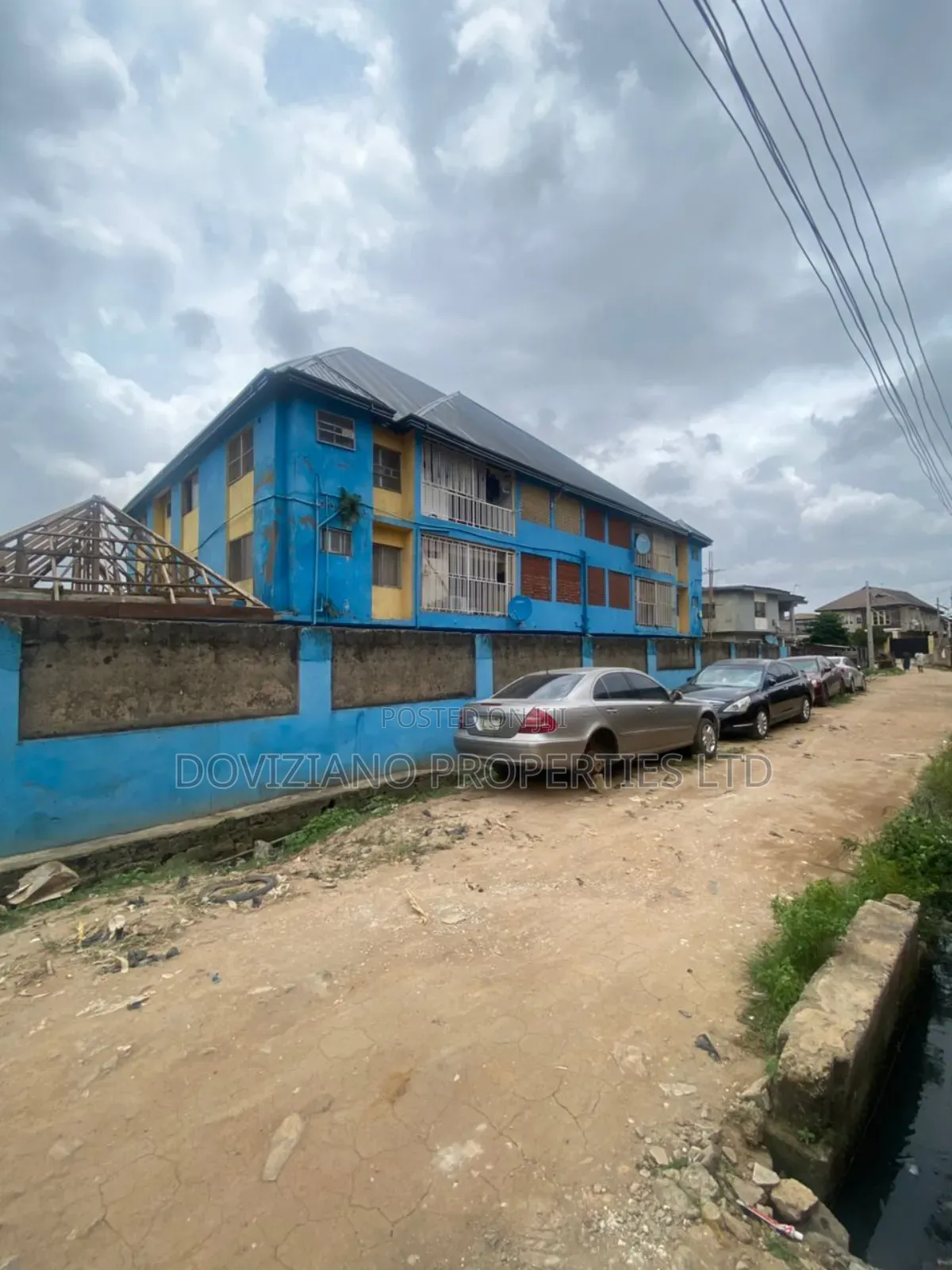 3bdrm Block of Flats in Ogba for sale
