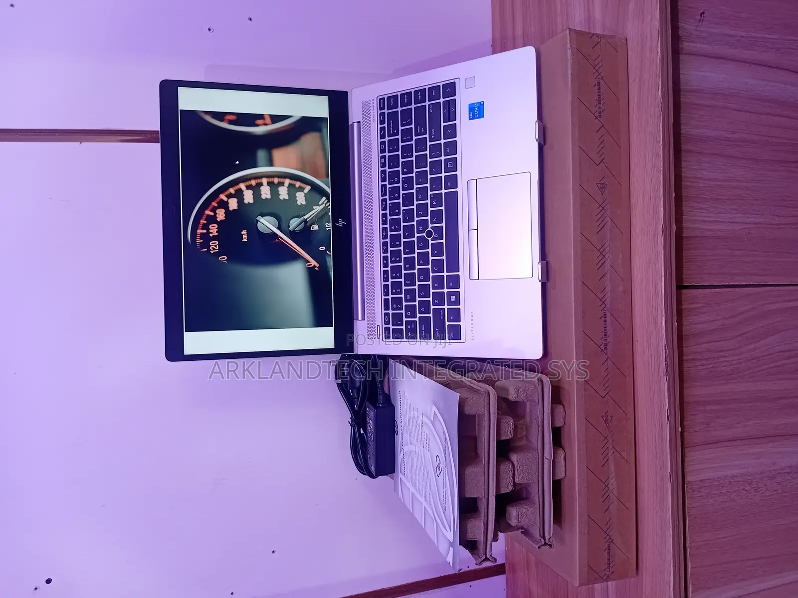 New Laptop HP EliteBook 8540W 8GB Intel Core i5 SSD 1T