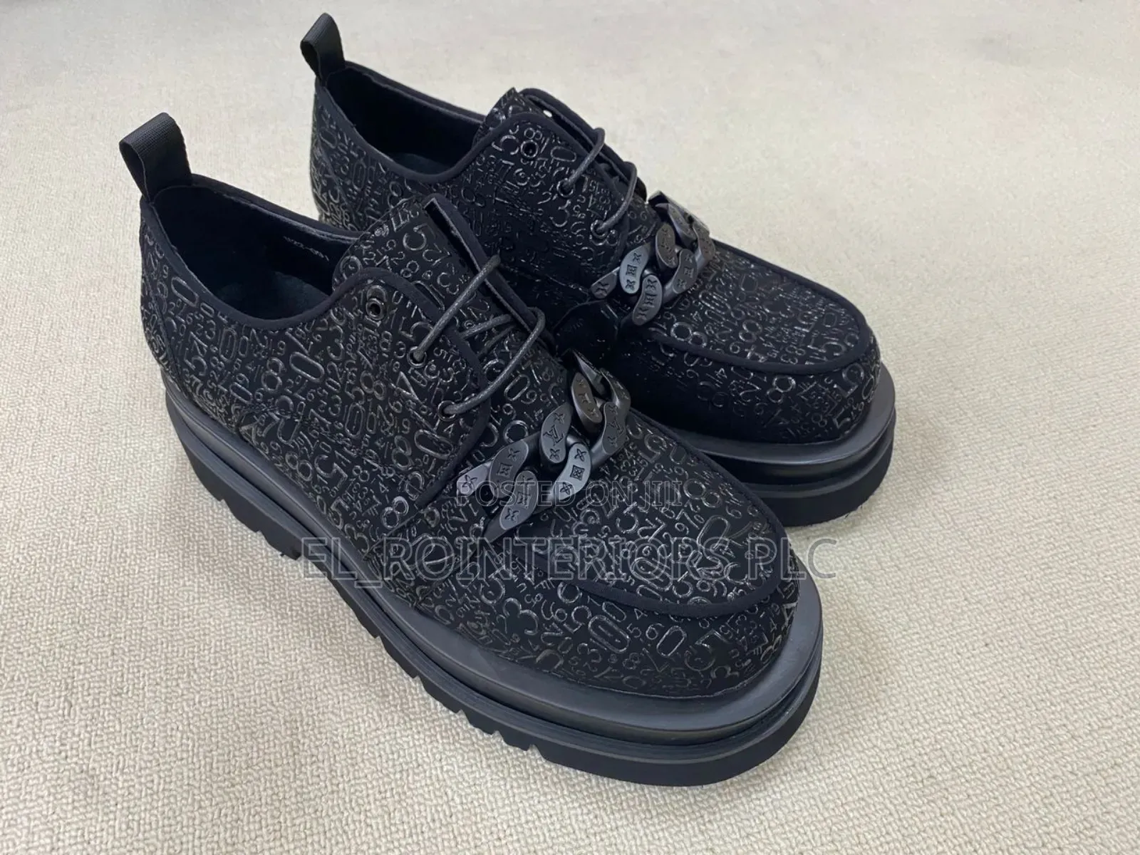 Original Louis Vuitton Luxury Shoe