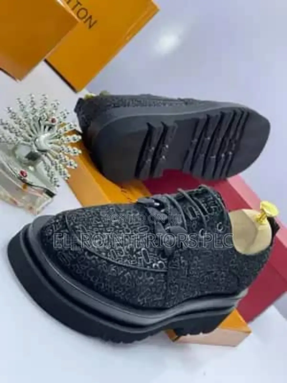 Original Louis Vuitton Luxury Shoe