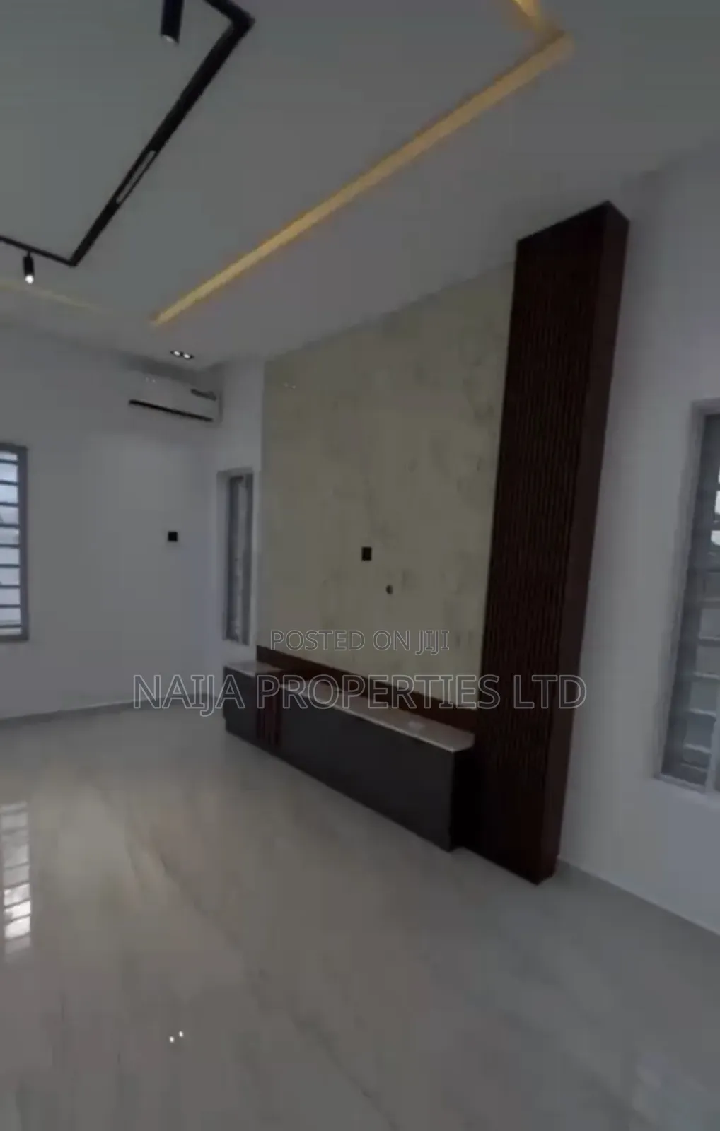 5bdrm Duplex in Osapa London, Lekki for sale