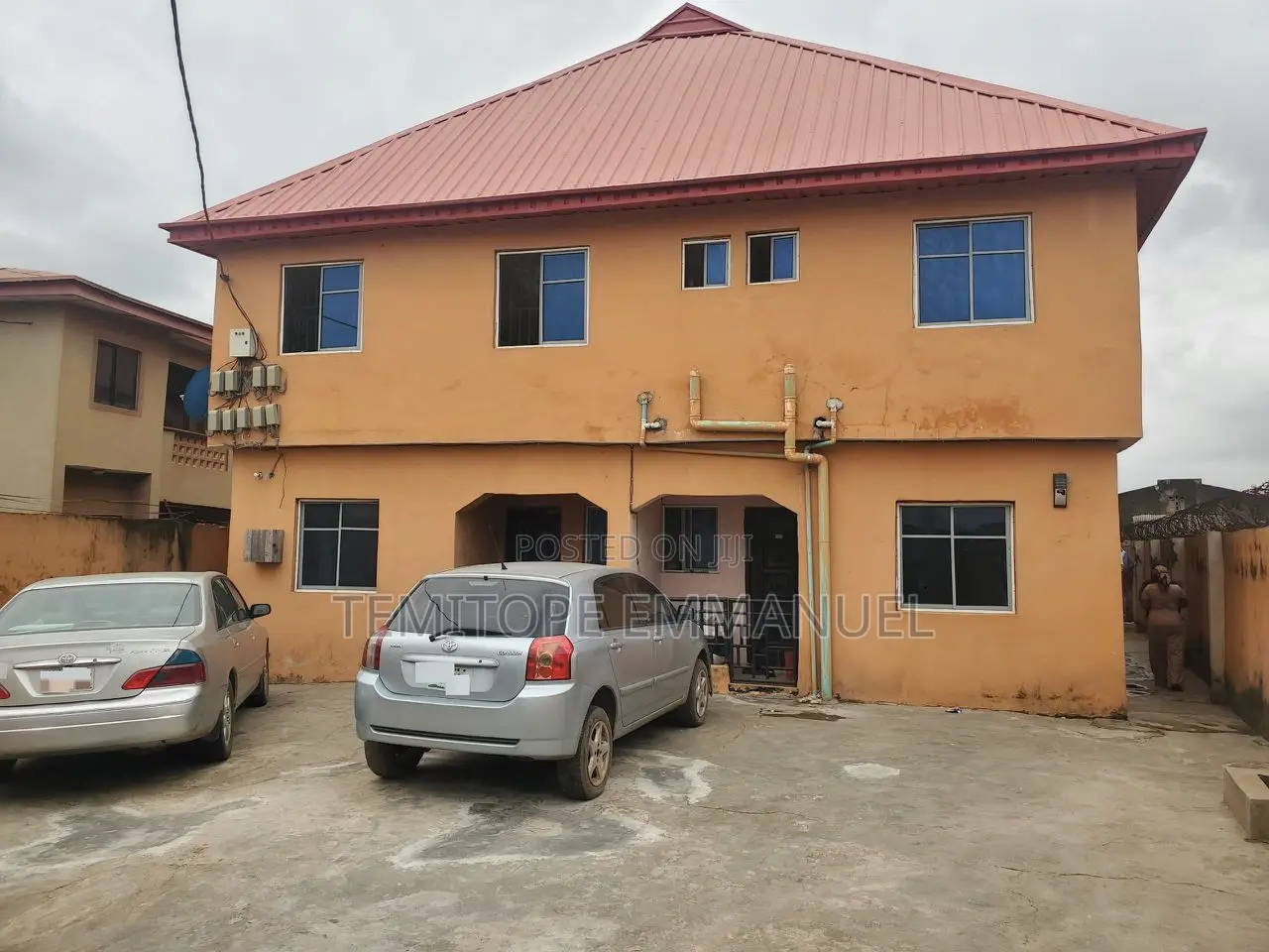Furnished 8bdrm House in Alakuko Lagos for sale