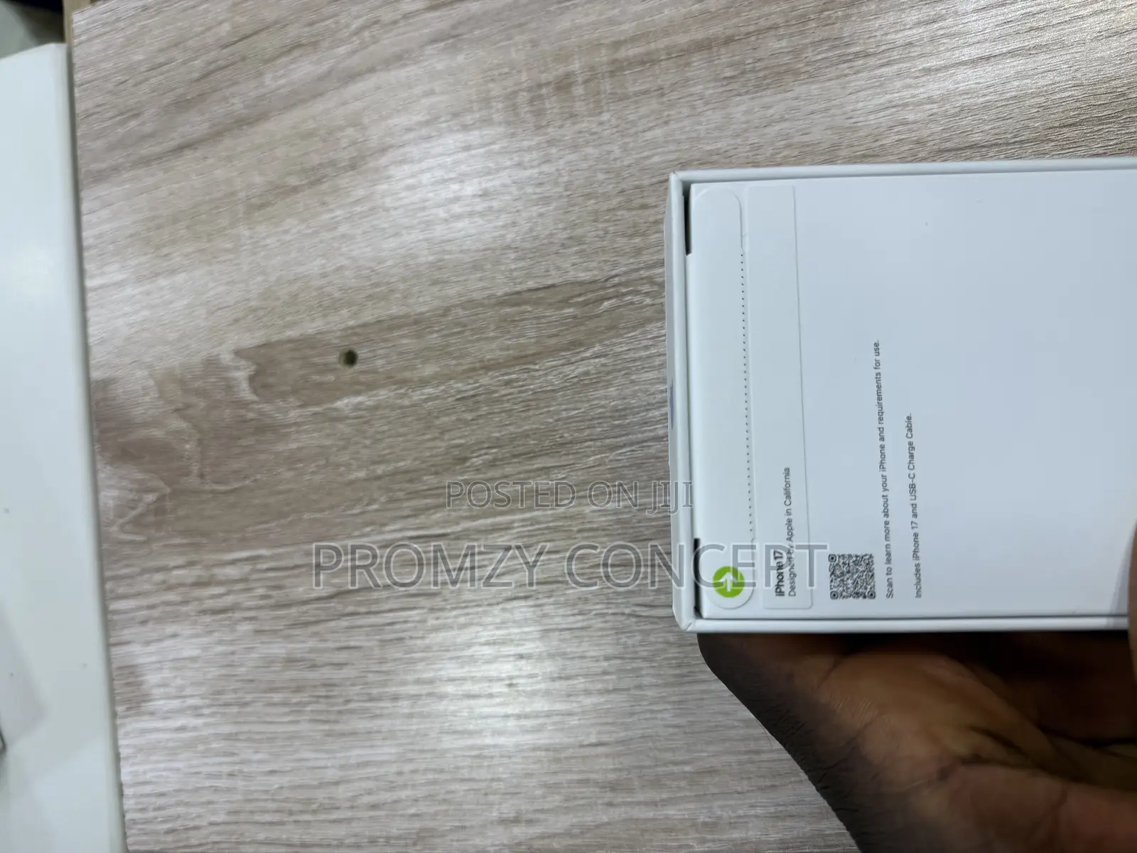 New Apple iPhone 17 256 GB