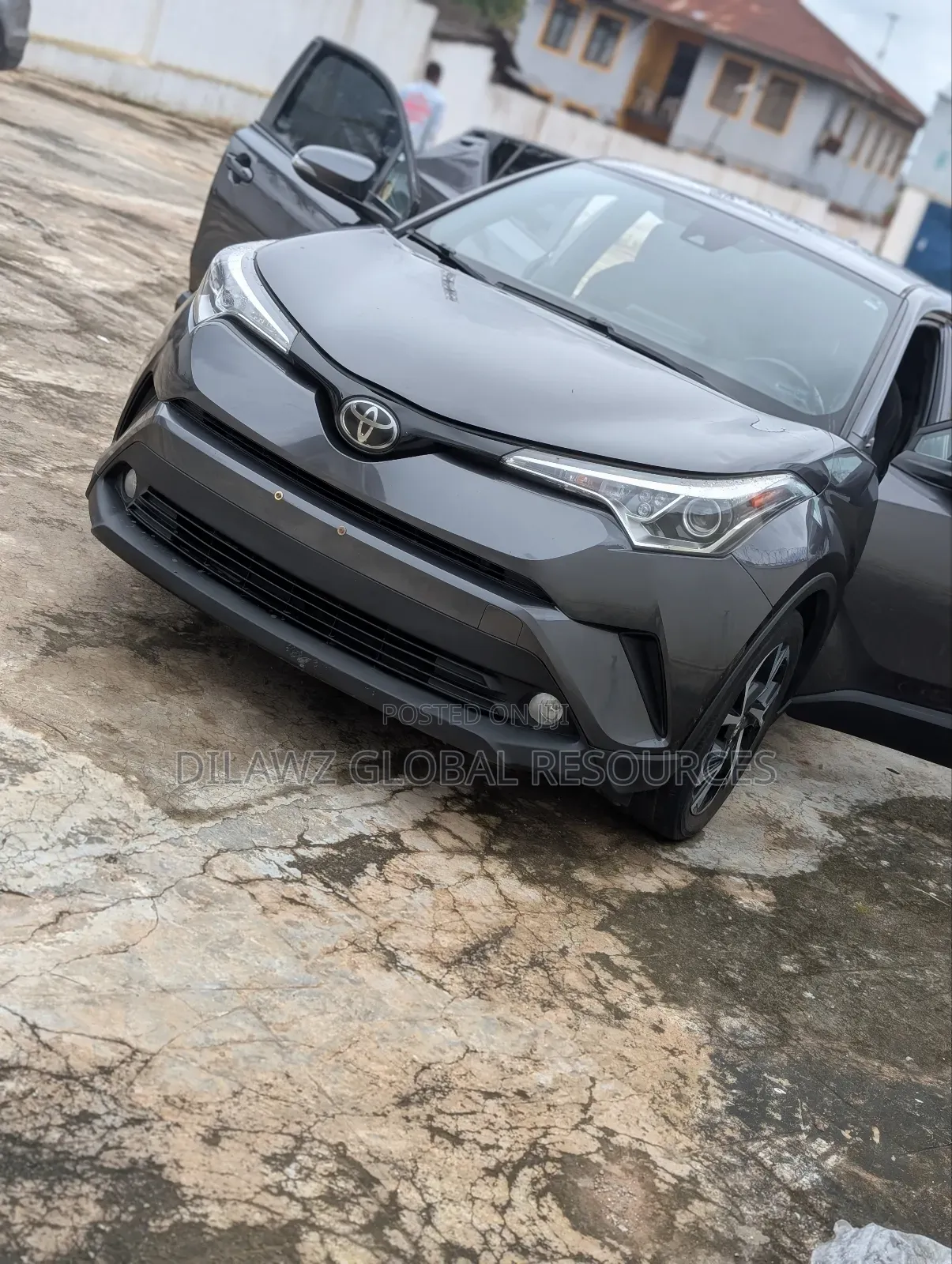 Toyota C-HR XLE Prermium FWD (2.0L 4cyl 2AM) 2018 Gray