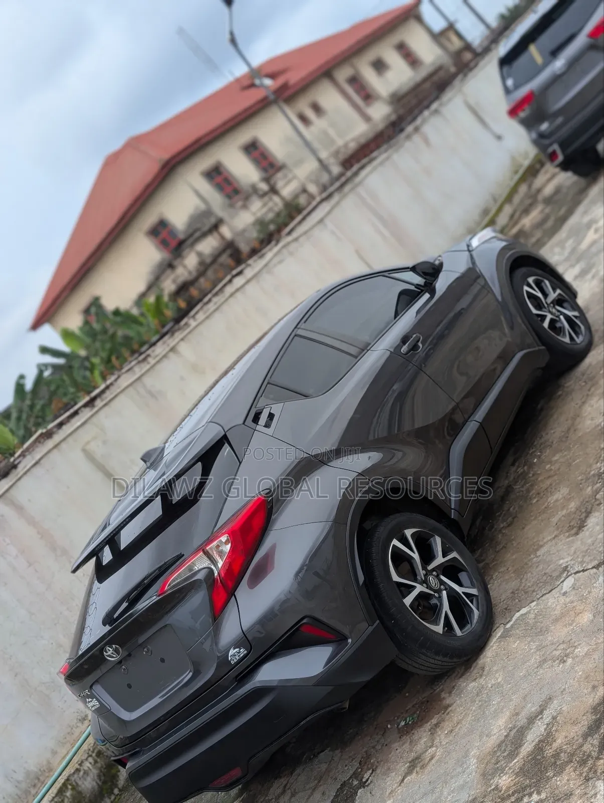 Toyota C-HR XLE Prermium FWD (2.0L 4cyl 2AM) 2018 Gray