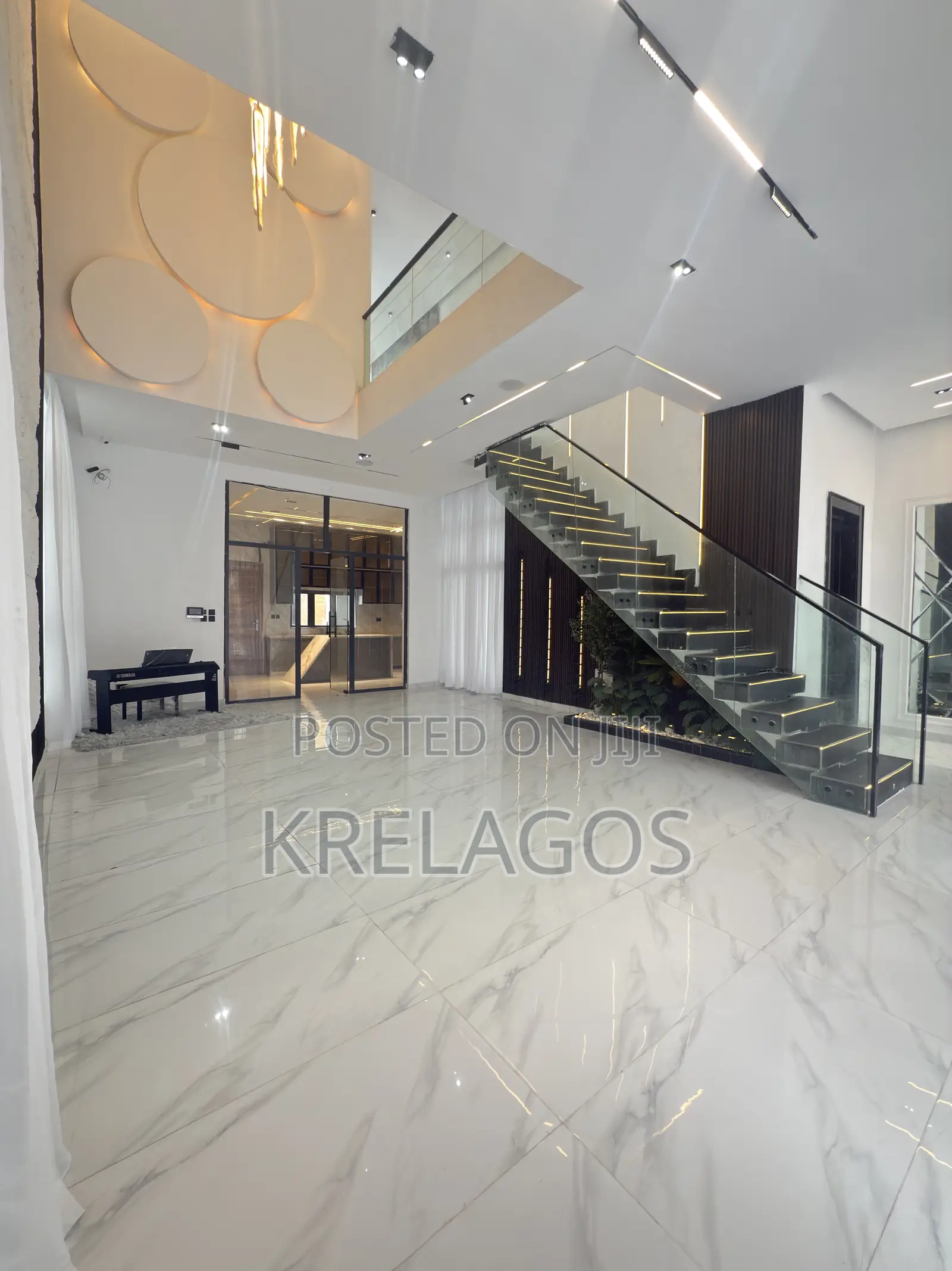 5bdrm Duplex in Chevron Toll Gate for sale
