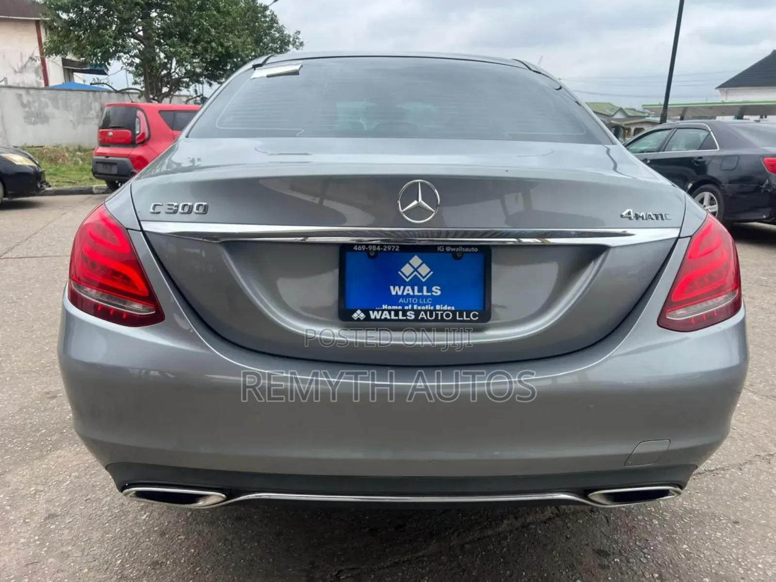 Mercedes-Benz C300 Luxury 4dr AWD 4Matic Sedan (2.0L 4cyl 7A) 2015 Gray
