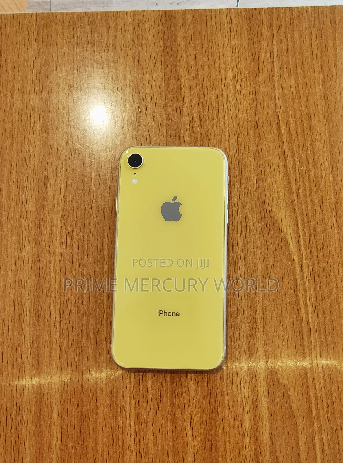 Apple iPhone XR 64 GB Yellow