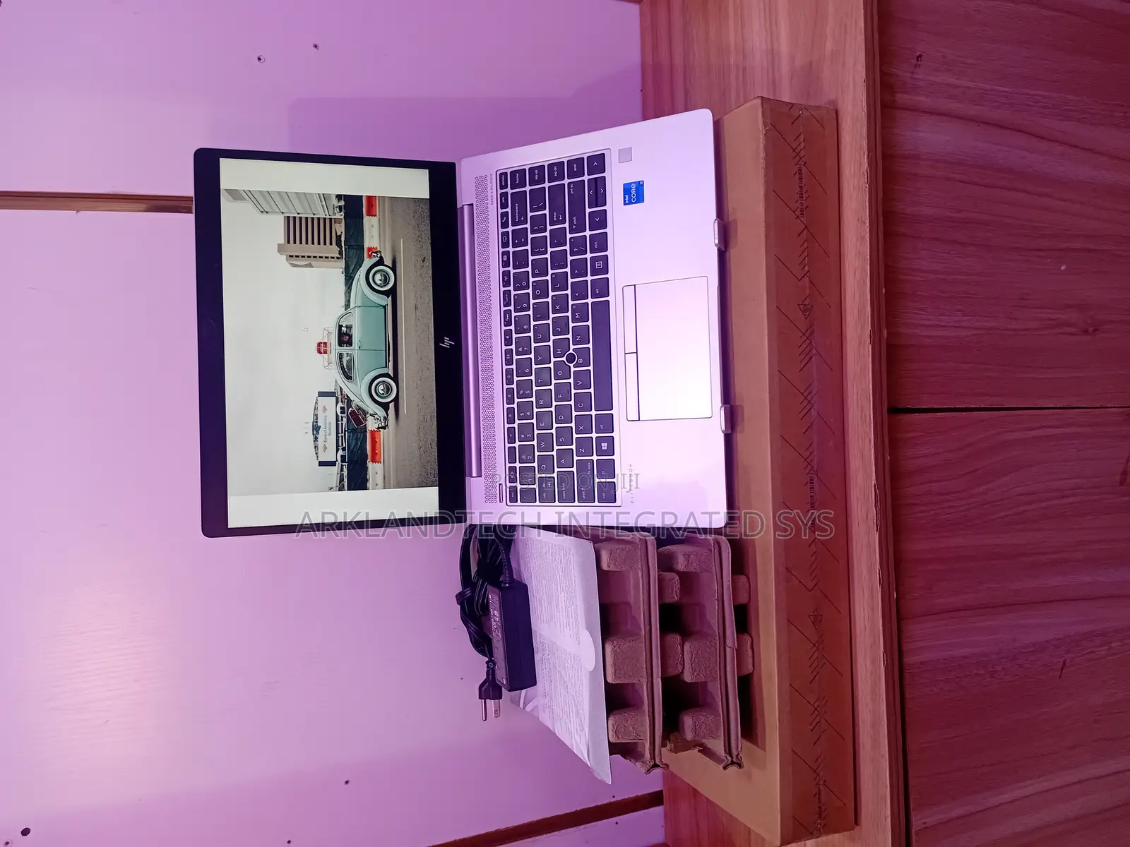 New Laptop HP EliteBook 8570P 8GB Intel Core i5 SSD 1T