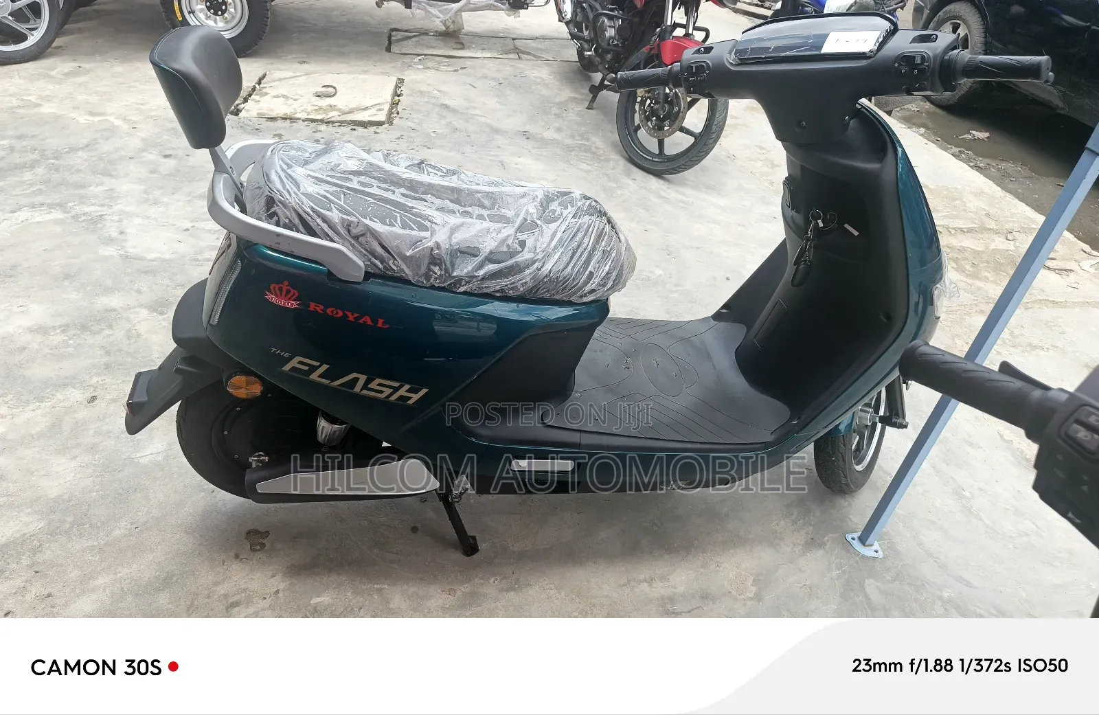 New Royal Motorcycle 2025 Beige