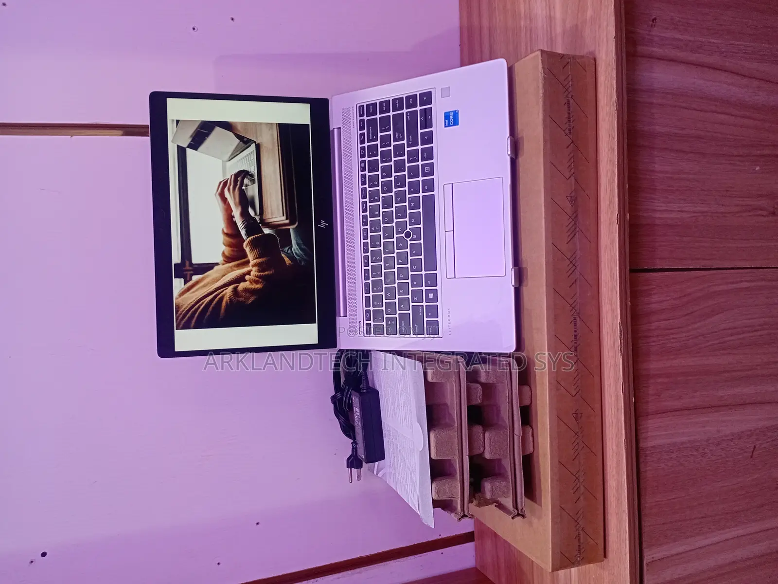 New Laptop HP EliteBook 840 G7 12GB Intel Core i5 SSD 256GB
