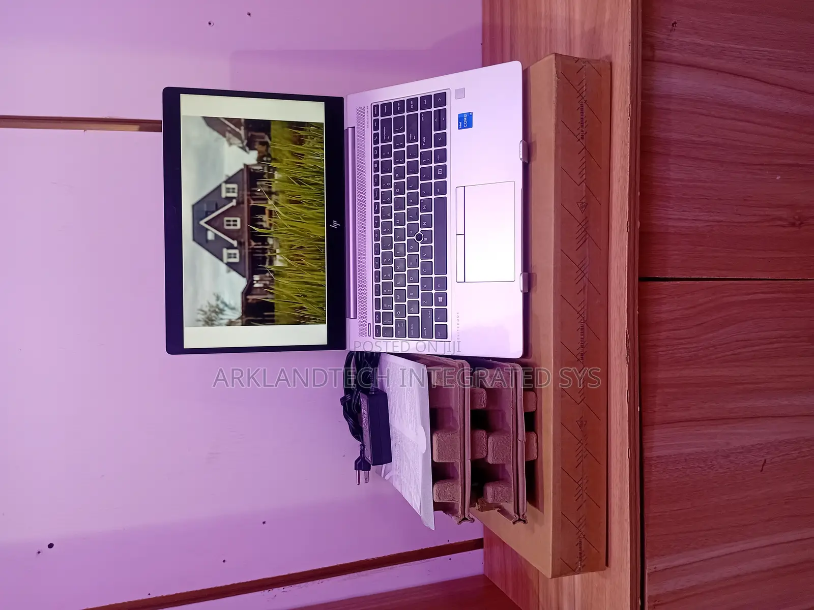 New Laptop HP EliteBook 840 G7 8GB Intel Core i5 SSD 512GB