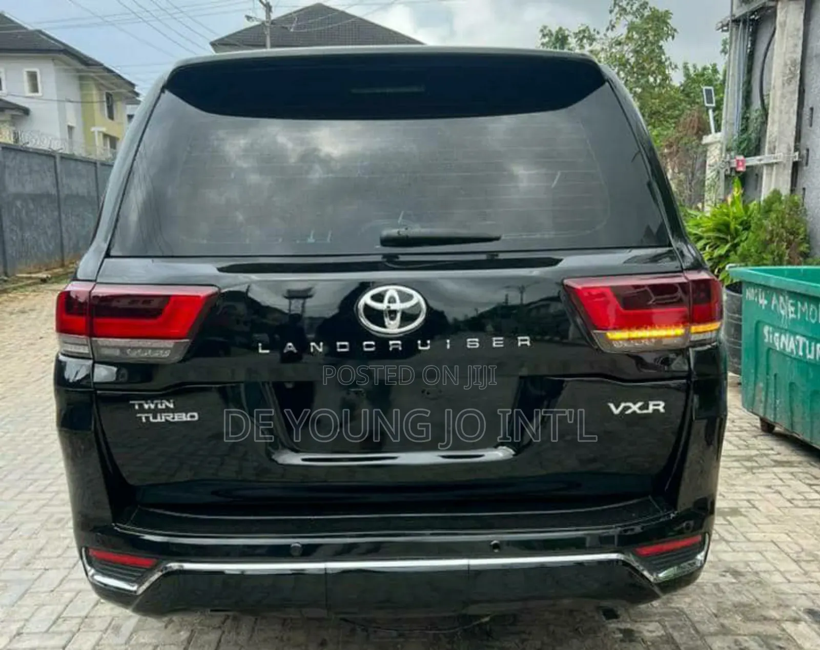 Toyota Land Cruiser 4.6 V8 VX-R 2012 Black