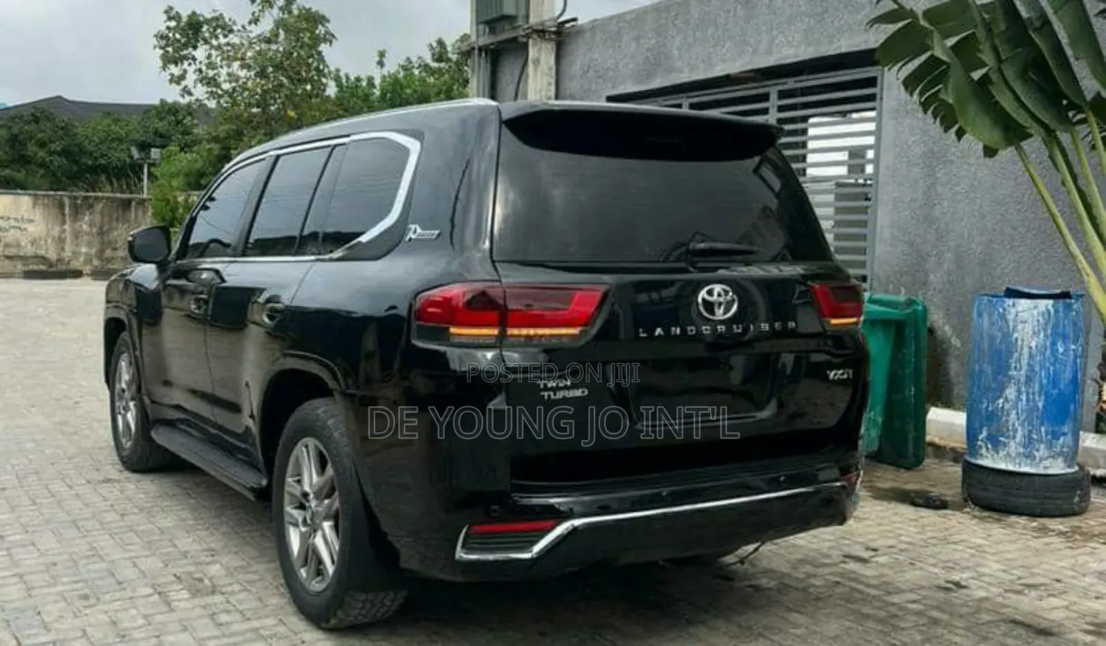 Toyota Land Cruiser 4.6 V8 VX-R 2012 Black