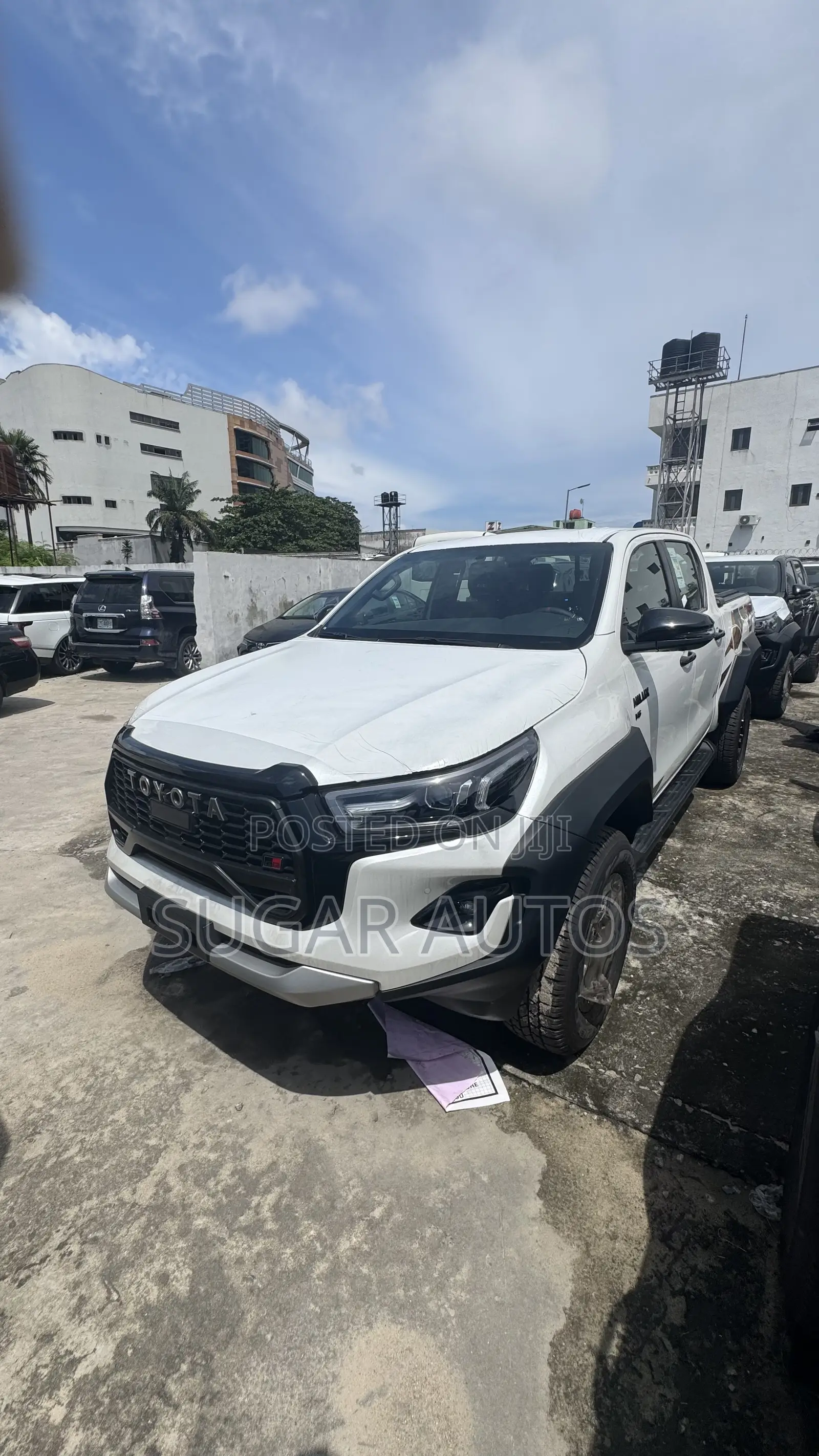 New Toyota Hilux 2024 White