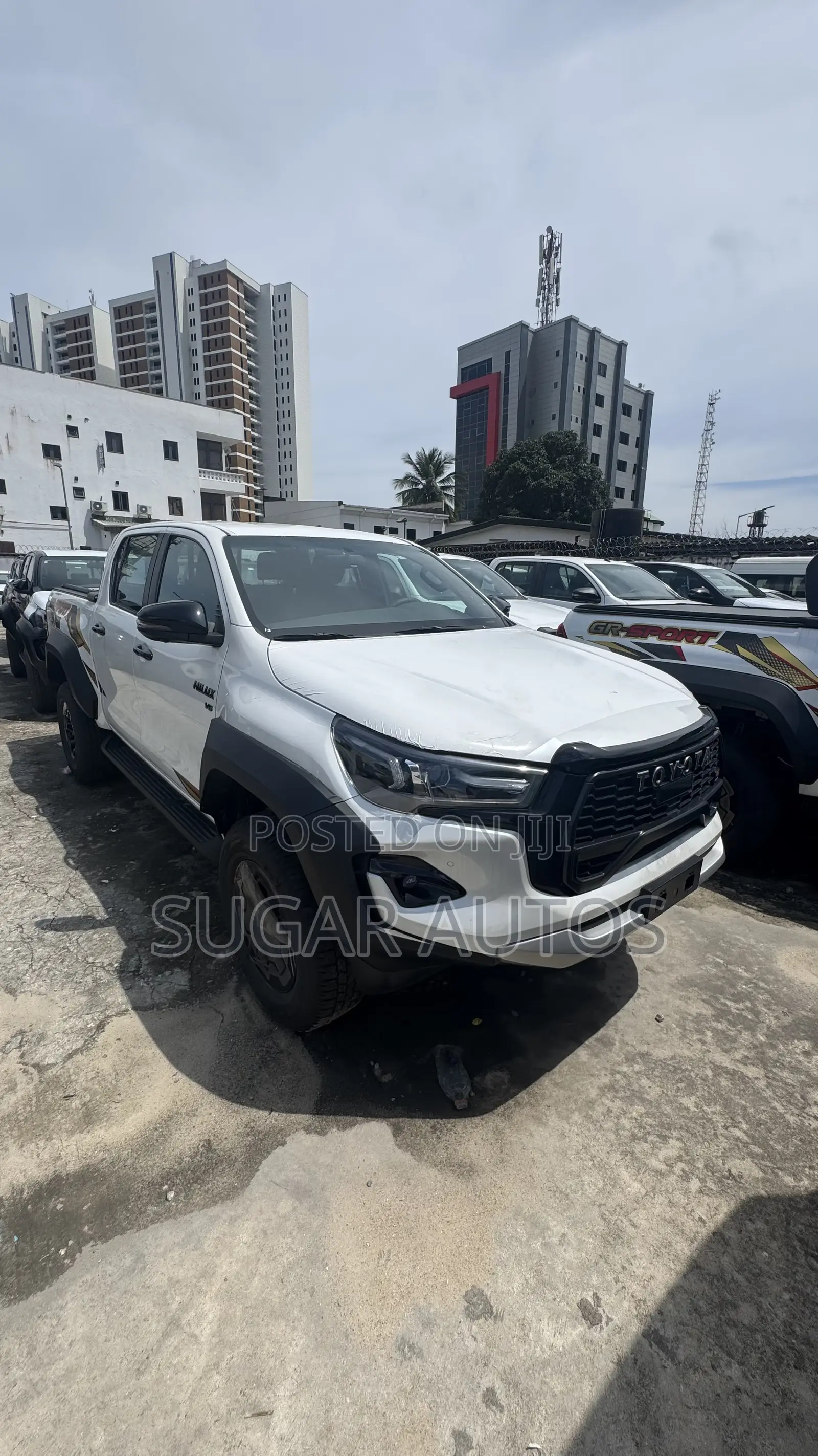 New Toyota Hilux 2024 White