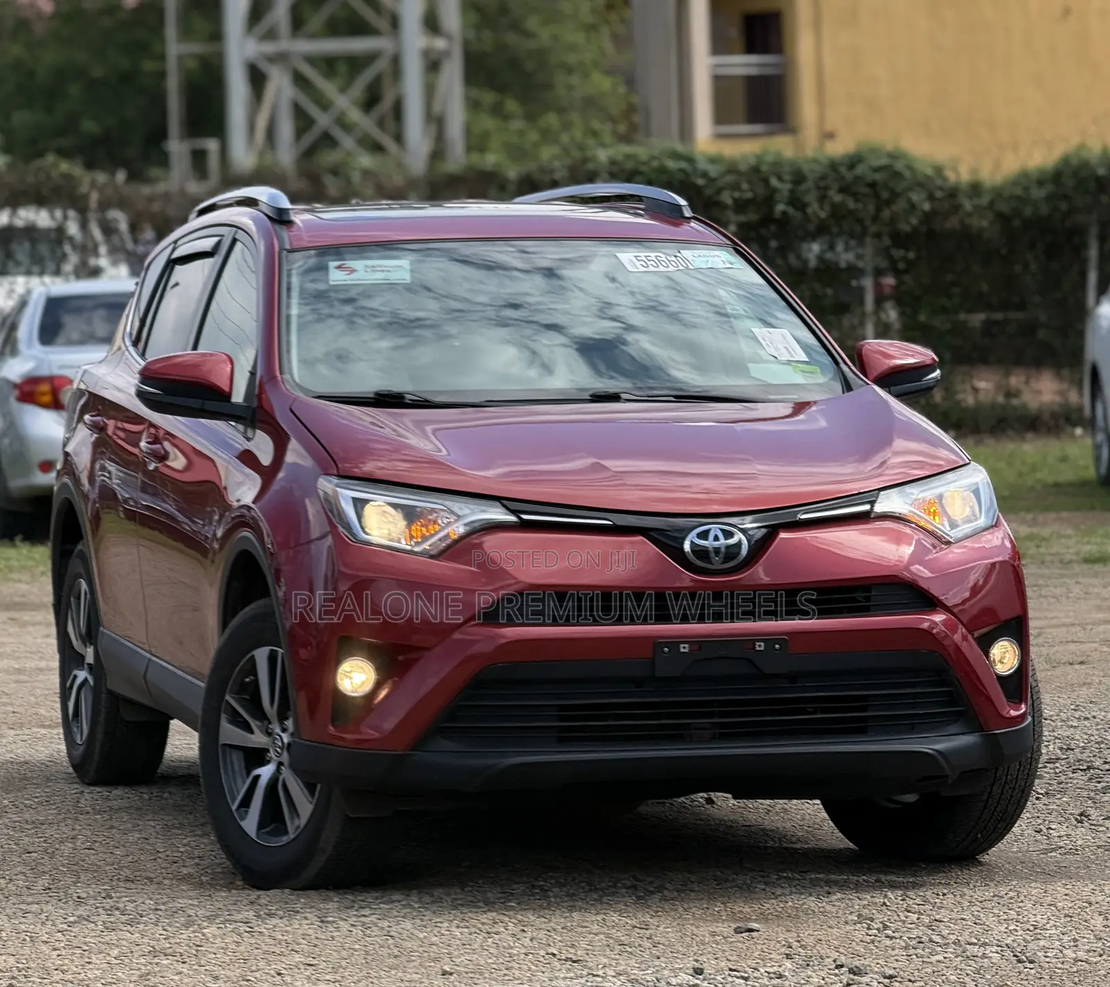 Toyota RAV4 XLE AWD (2.5L 4cyl 6A) 2017 Red