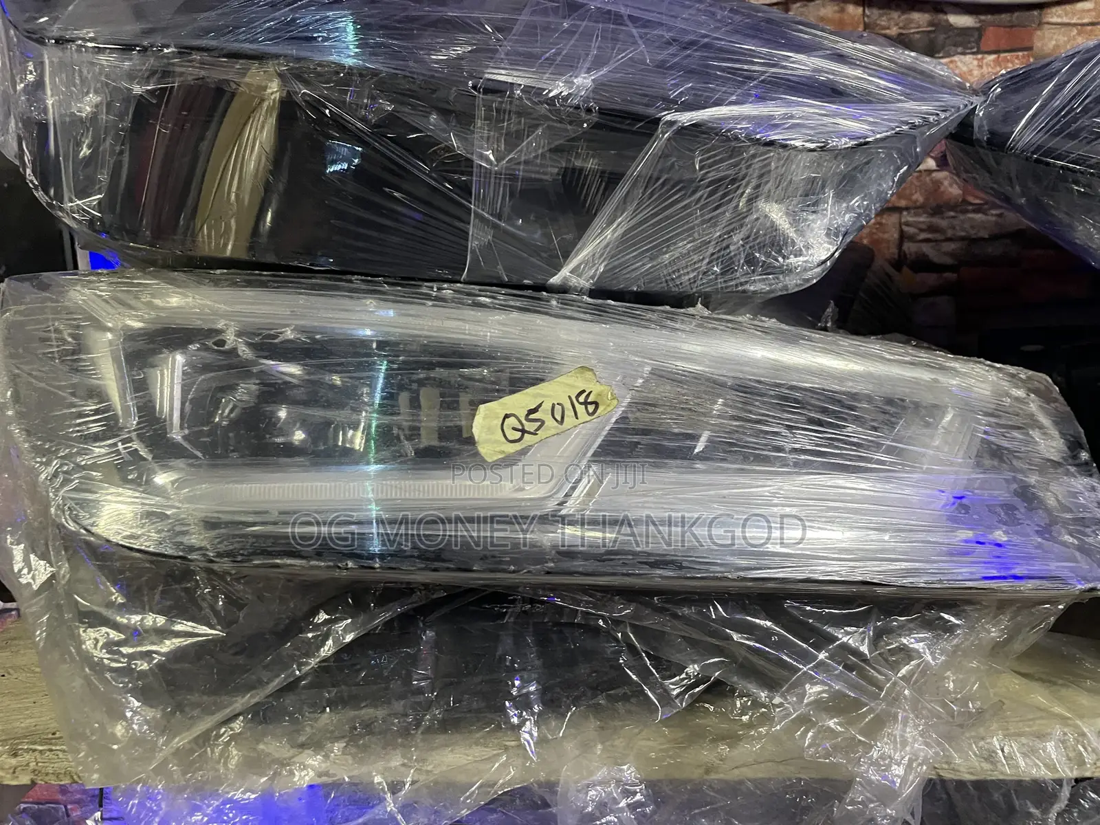 Headlight Audi Q5 2018 2020