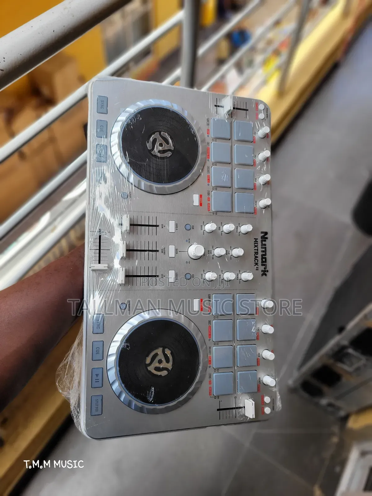 Numark Mixtrack Pro Ii