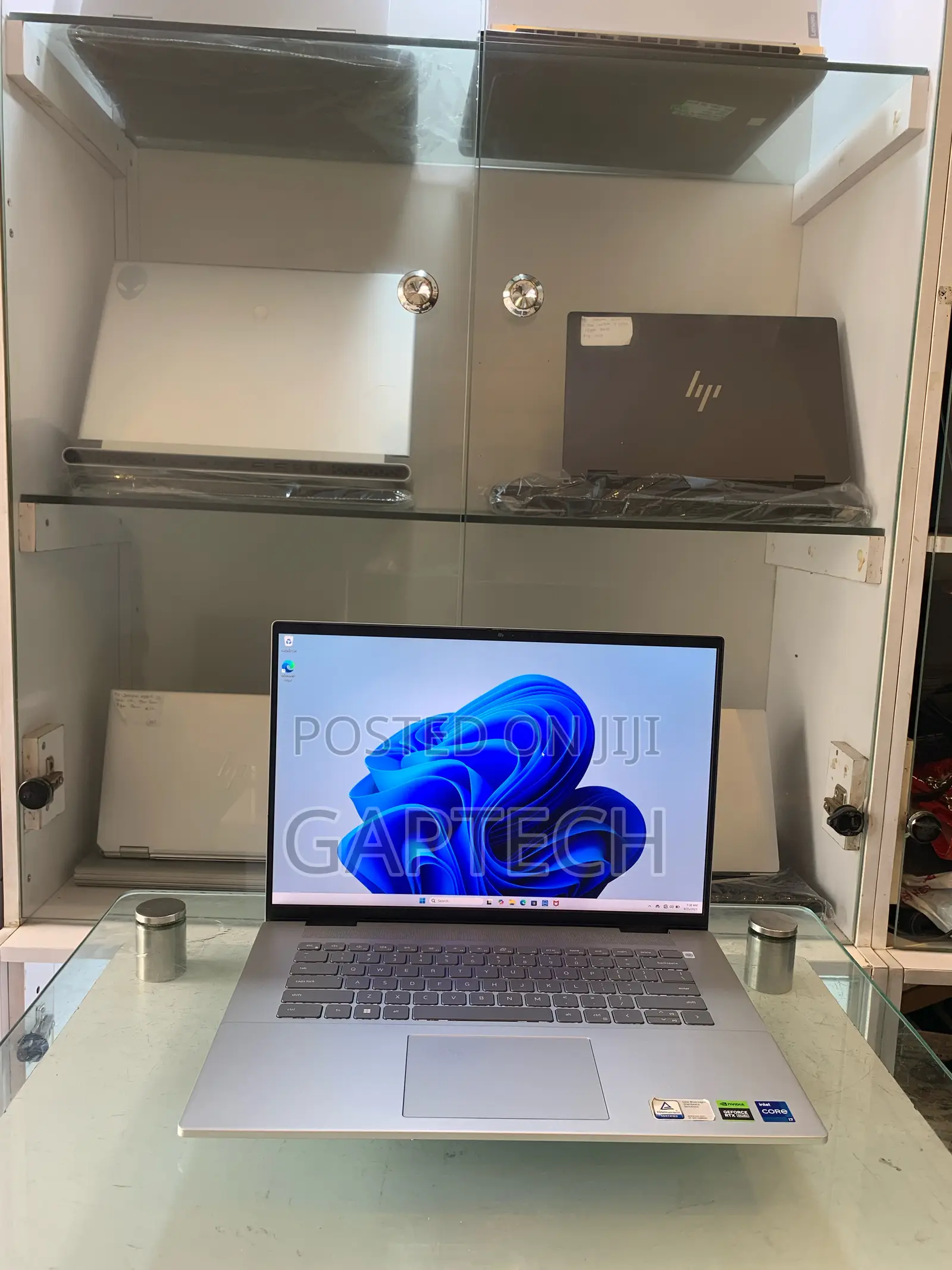 Laptop Dell Inspiron 16 Plus 7630 16GB Intel Core i7 SSD 512GB