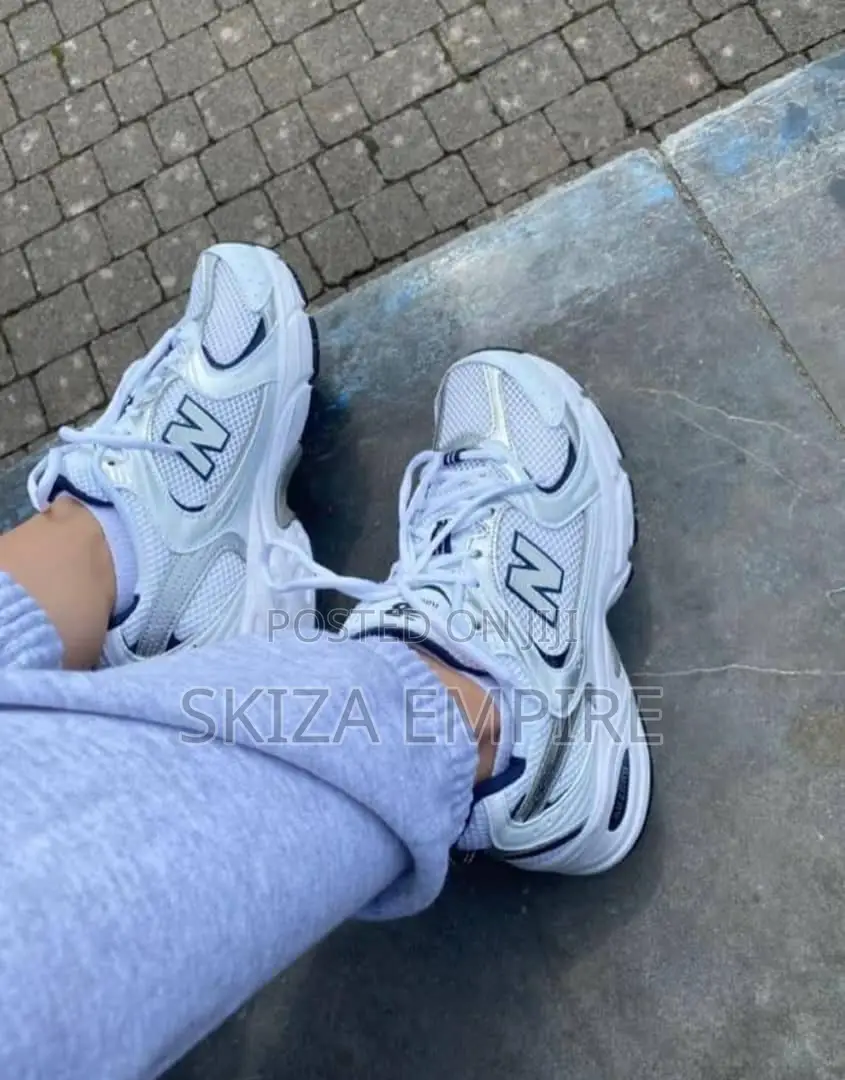 Original New Balance 530 Unisex Sneakers