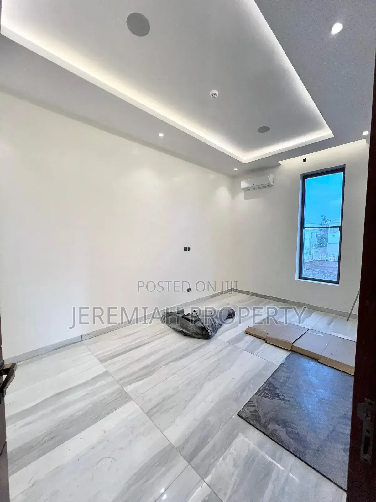 5bdrm Maisonette in Ikoyi for sale