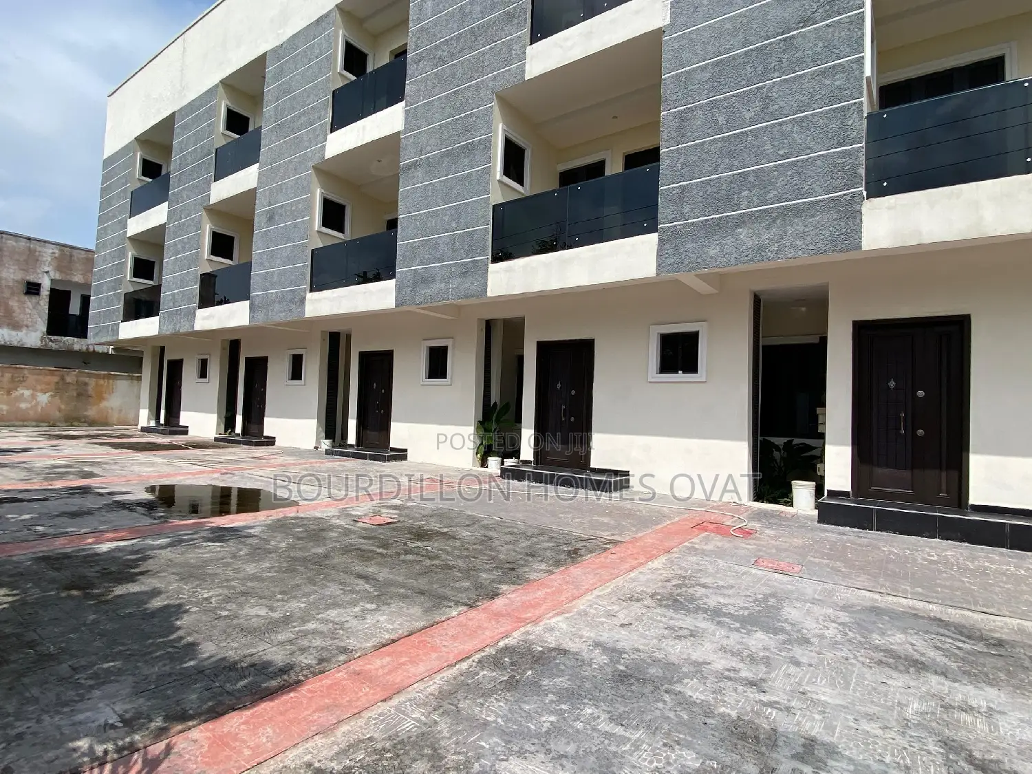 4bdrm Duplex in Sangotedo for sale