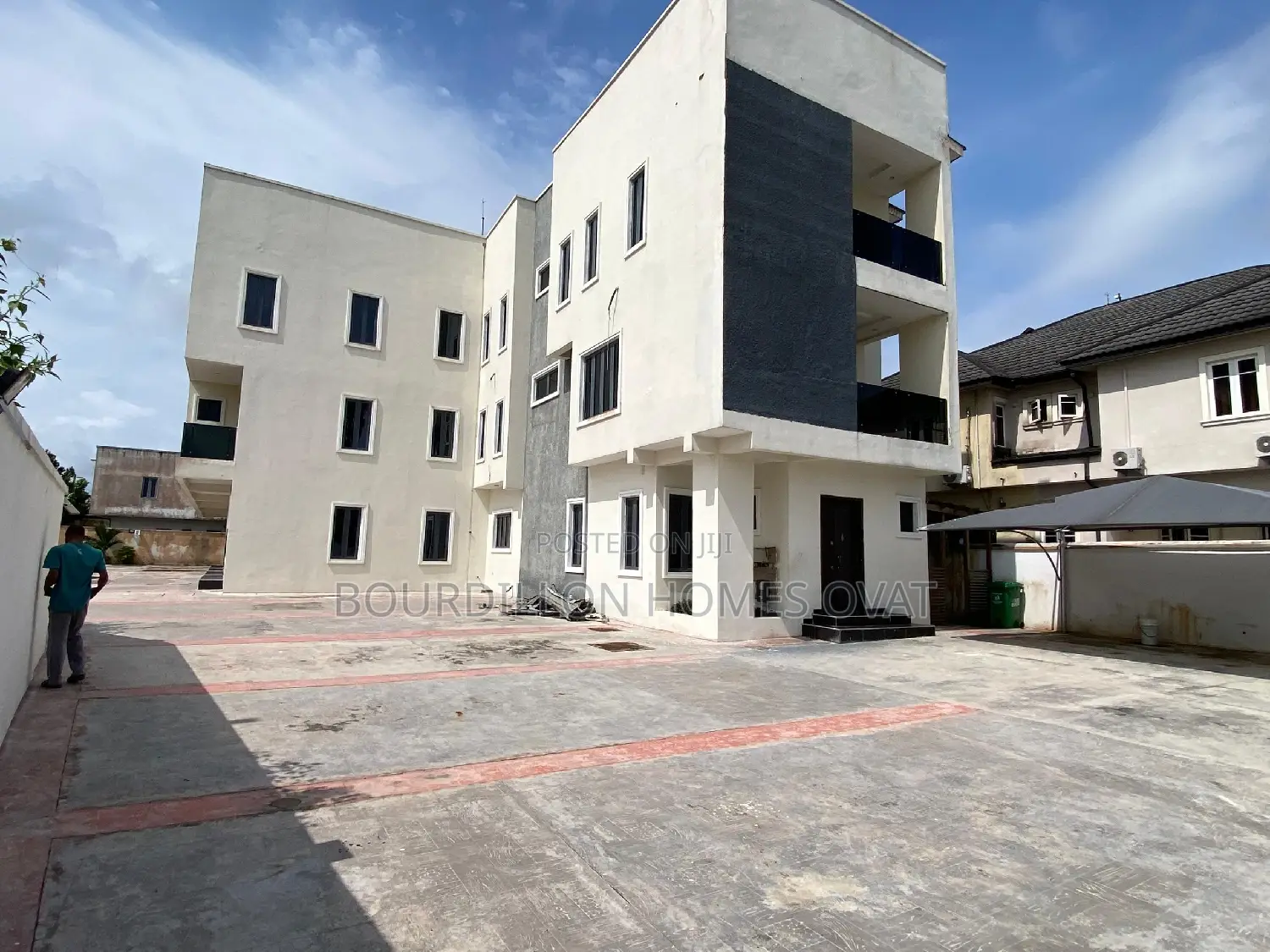 4bdrm Duplex in Sangotedo for sale