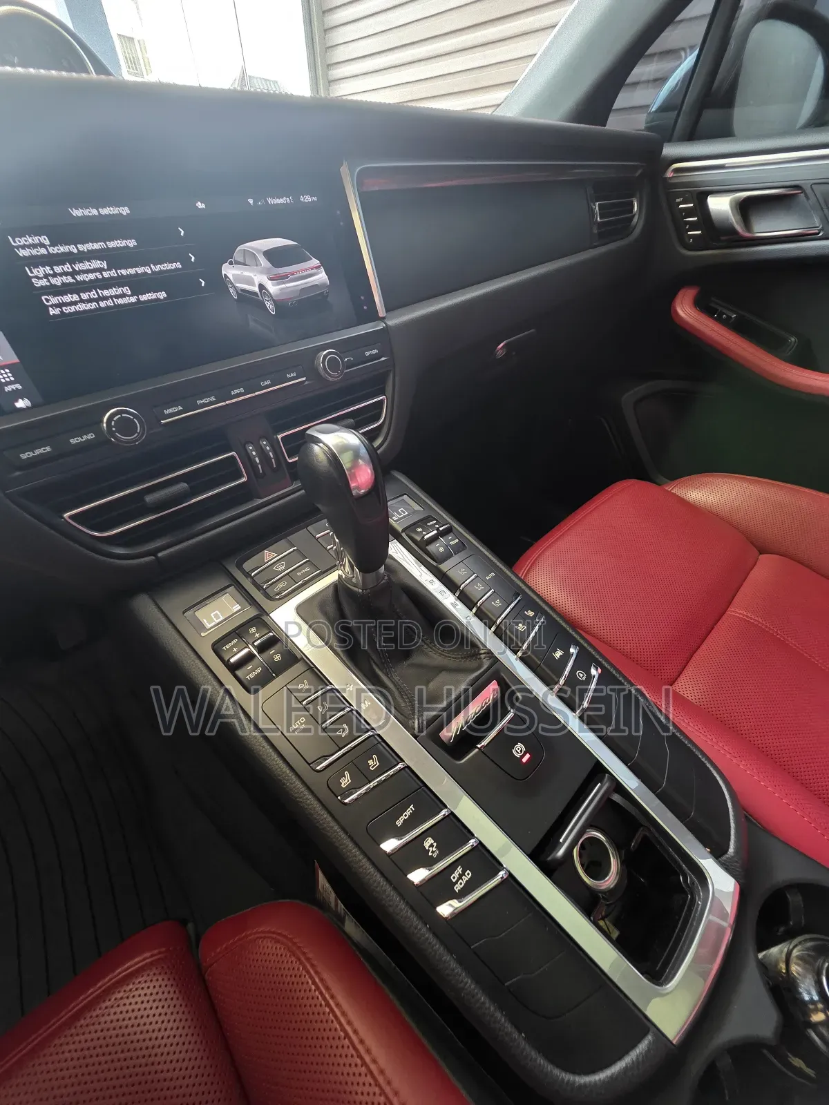 Porsche Macan Base 2021 Gray