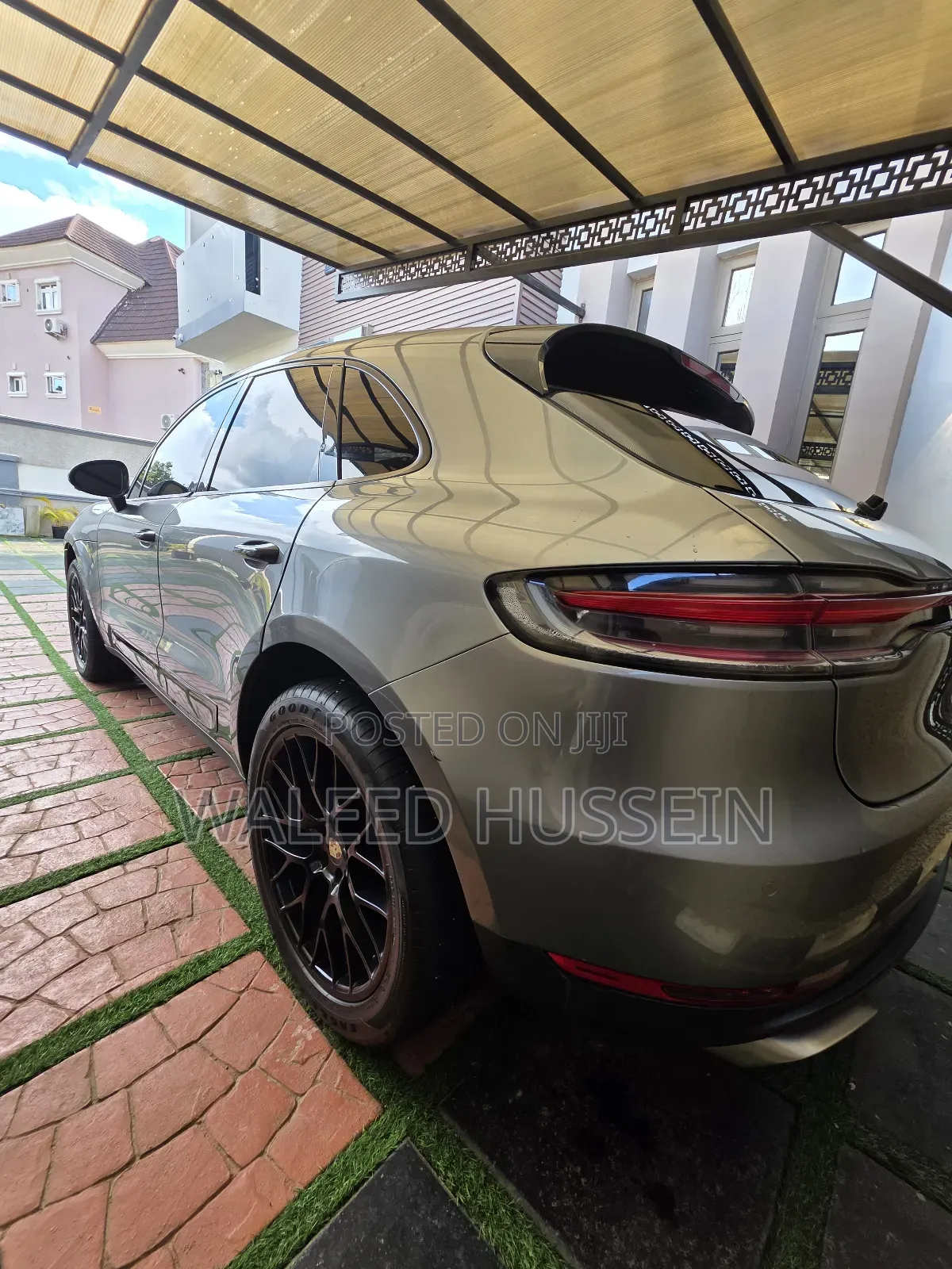 Porsche Macan Base 2021 Gray