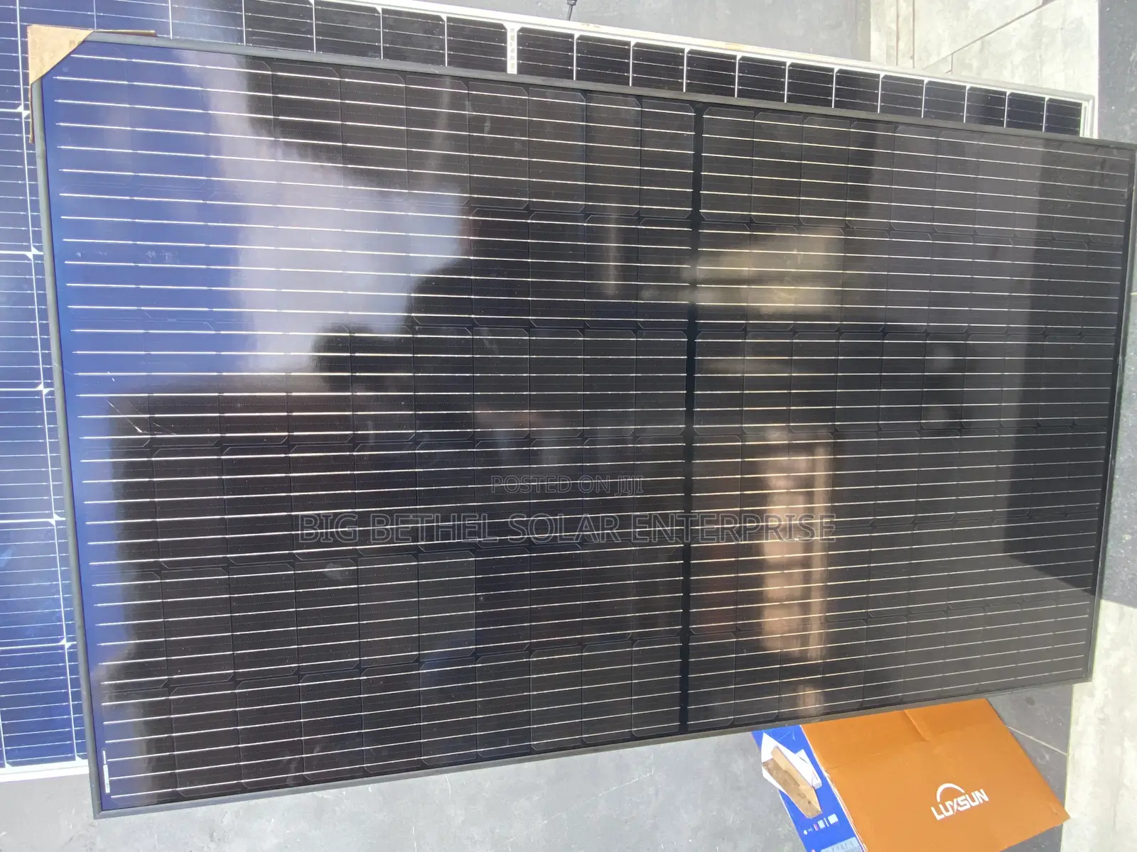 Longi 450w All Black Halfcult Cells Solar Panels
