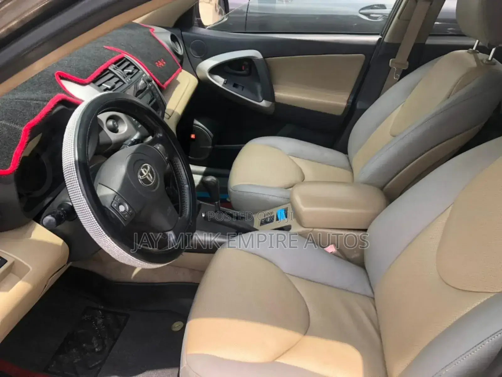 Toyota RAV4 2010 Brown