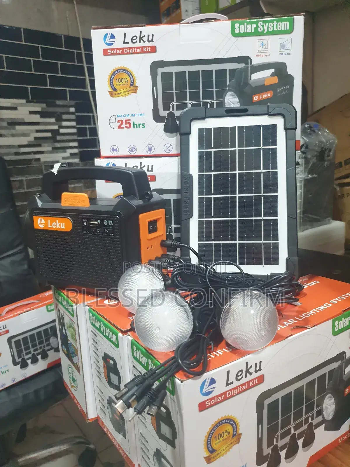 Powerful Multifunction Solar Kit and Speaker With 3bulb