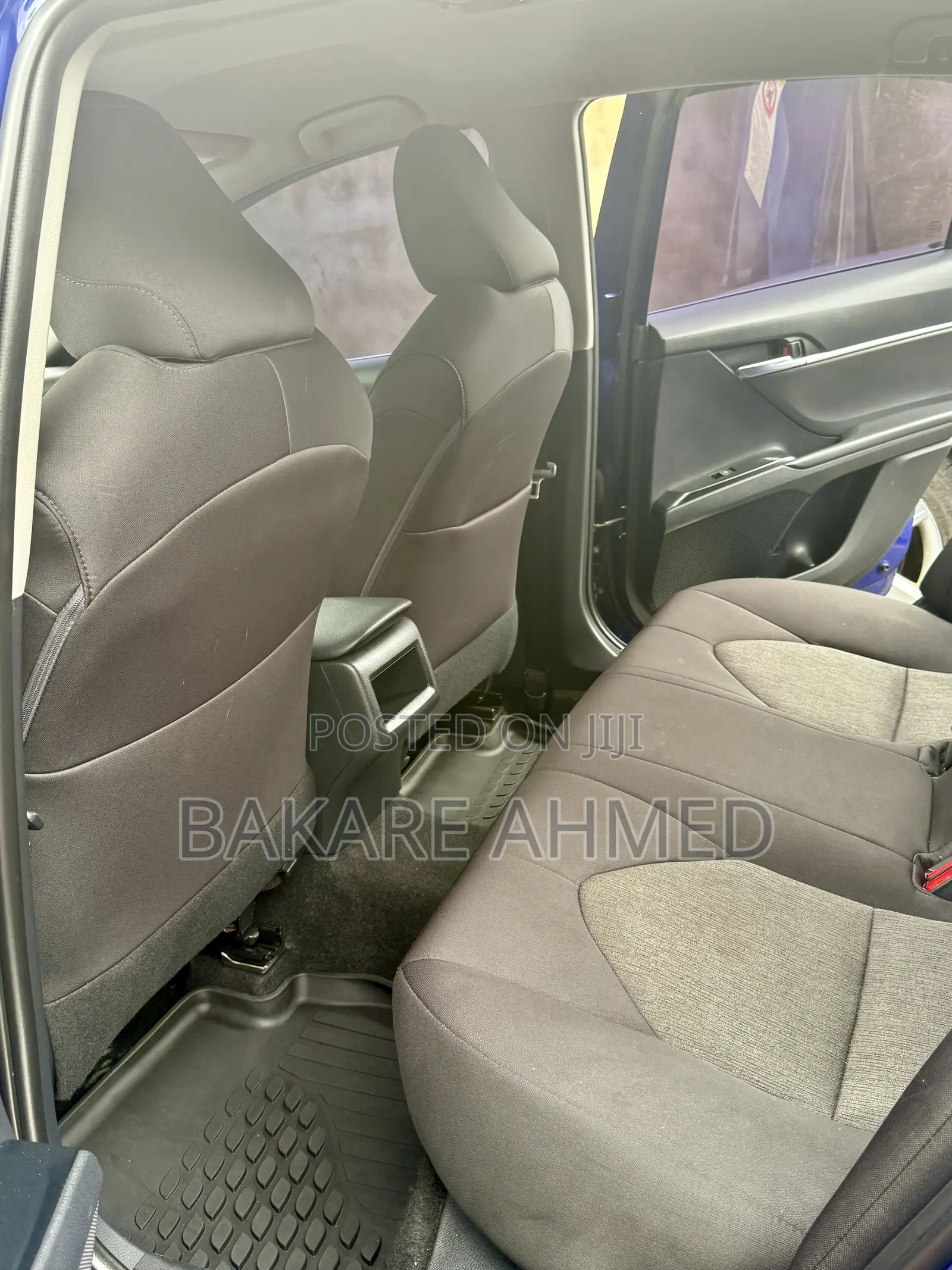 Toyota Camry LE FWD (2.5L 4cyl 8AM) 2018 Blue