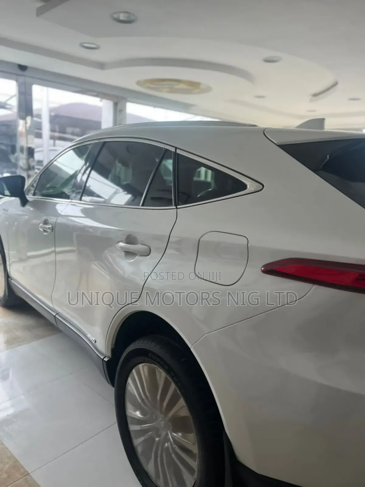 Toyota Venza Limited AWD 2023 White