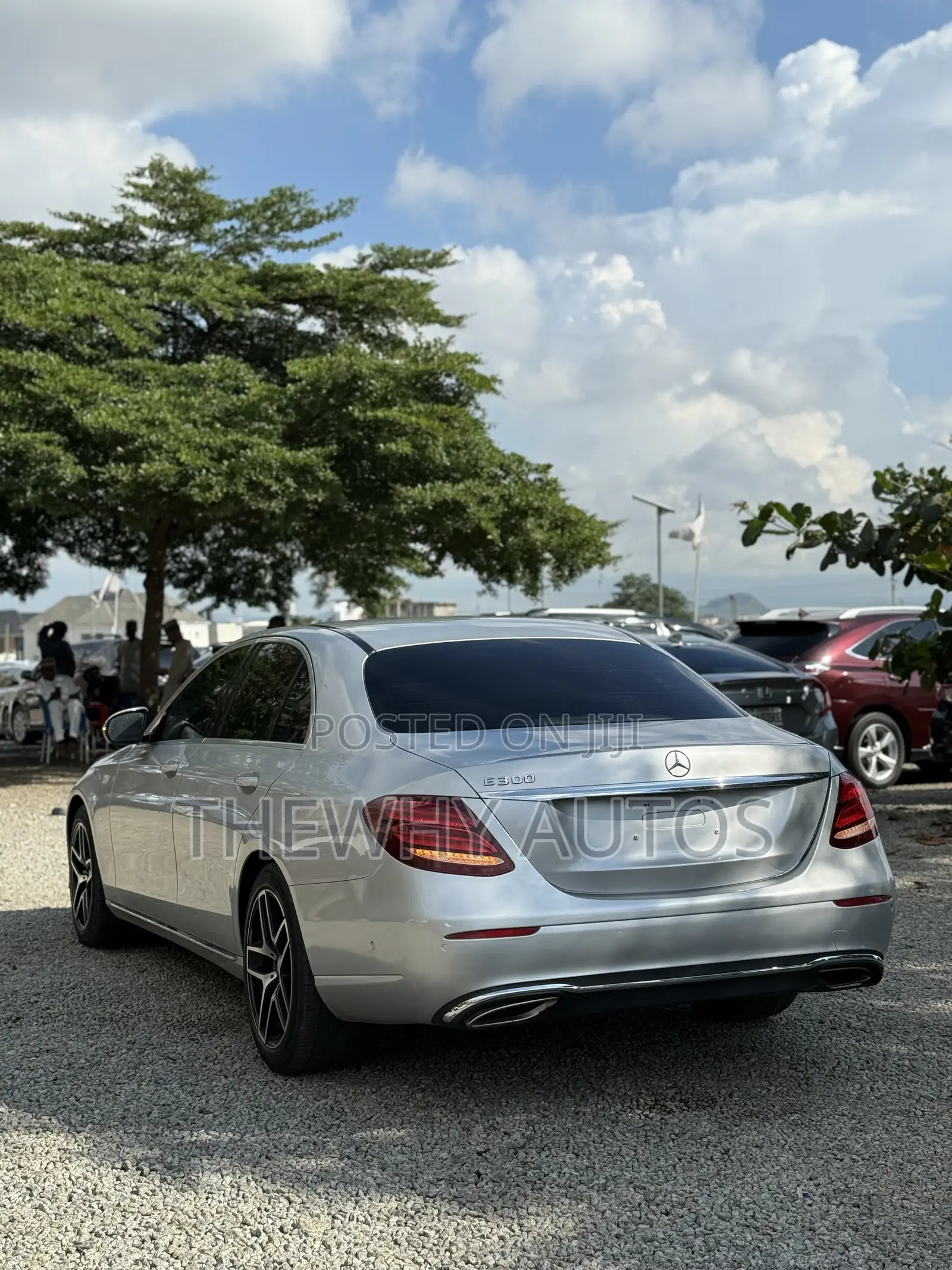 Mercedes-Benz E300 Base RWD Sedan (2.0L 4cyl 9A) 2017 Silver
