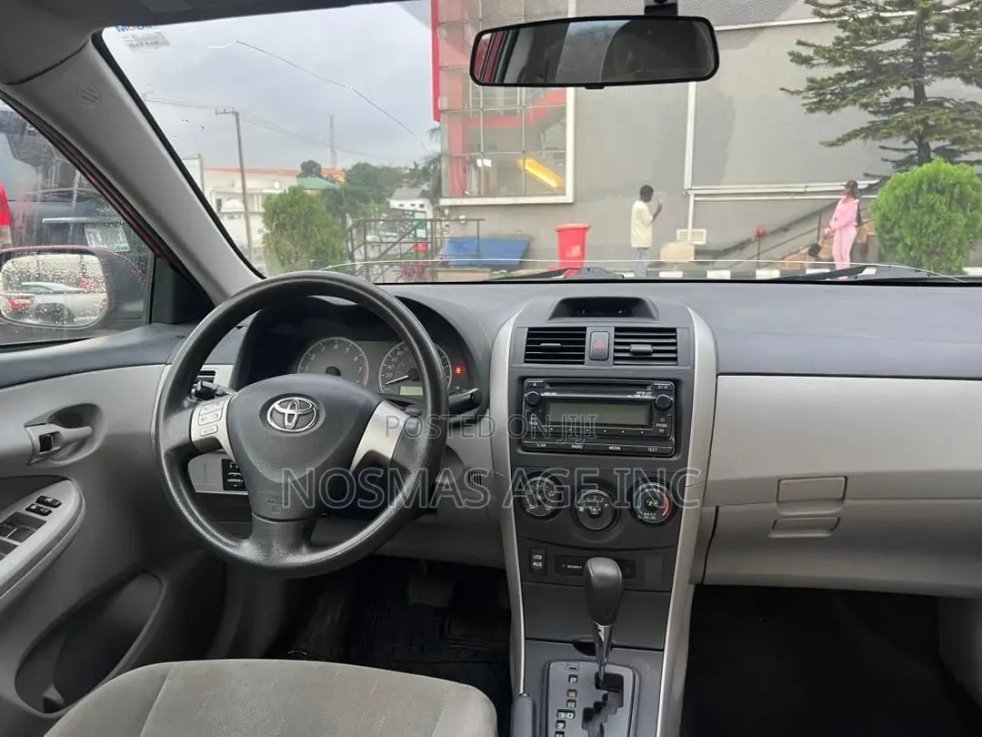 Toyota Corolla 2012 Red
