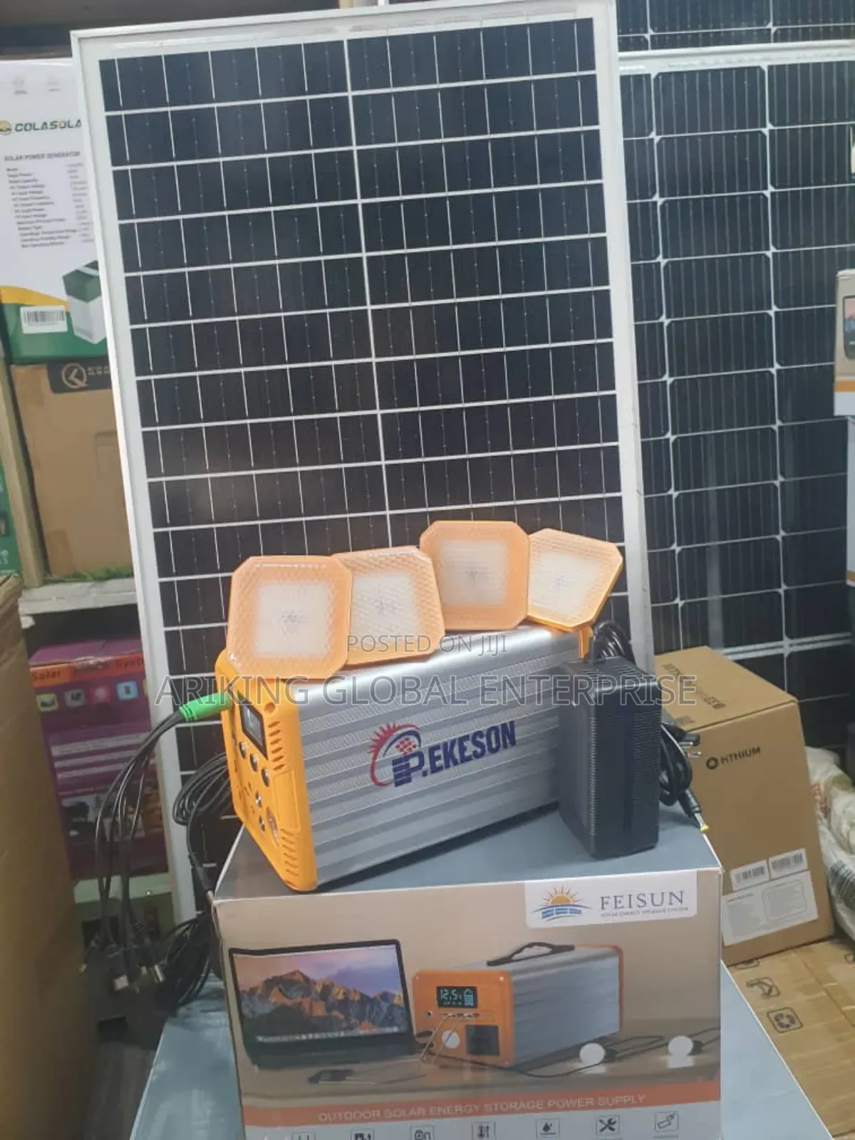 300watts Solar Generator With 50watts Panel and 4bulb.