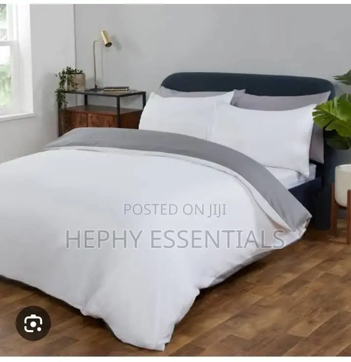Plain White Grey Duvets With Bedsheet and Four Pillowcases