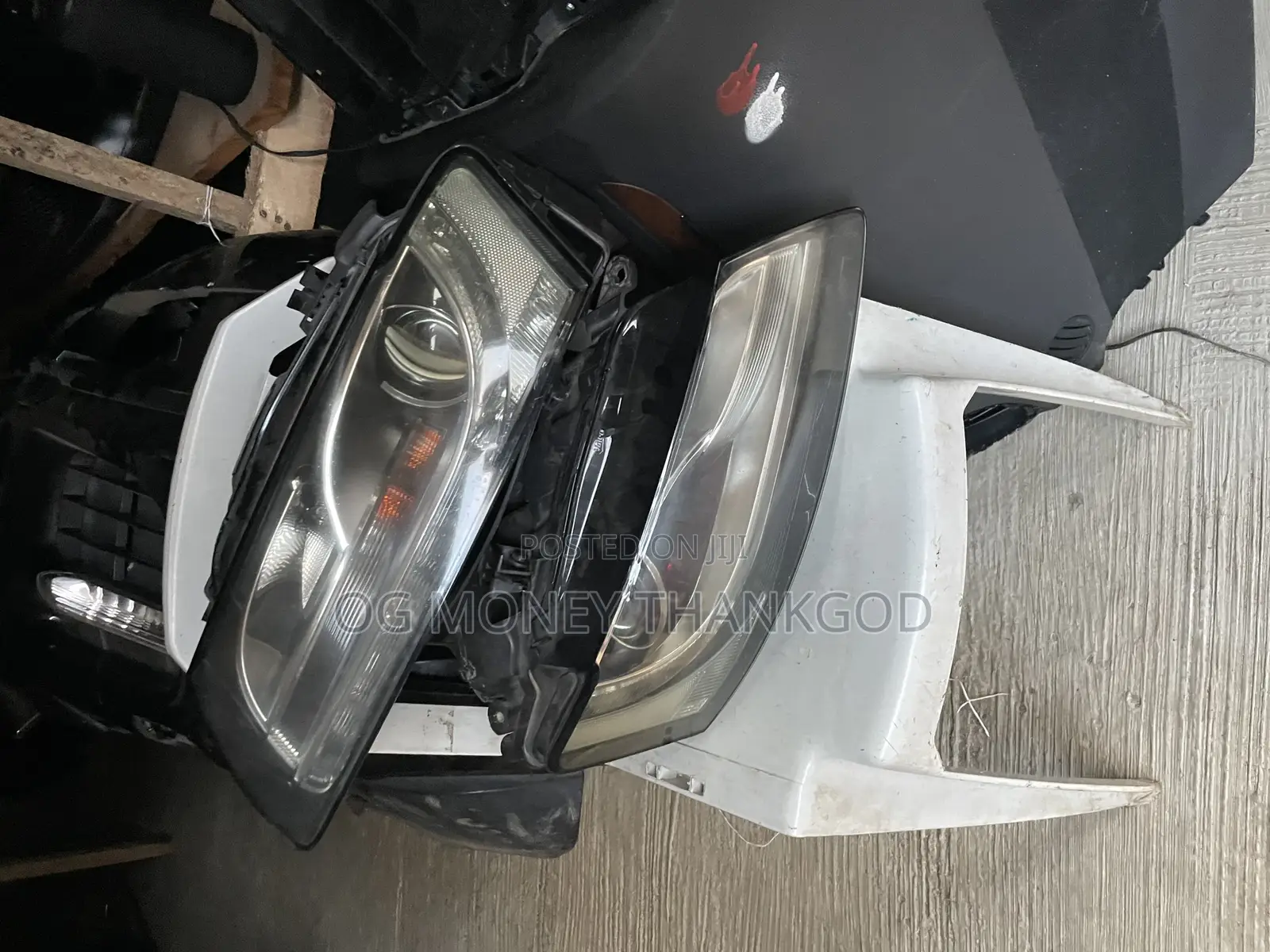 Headlamp Audi A5 2010