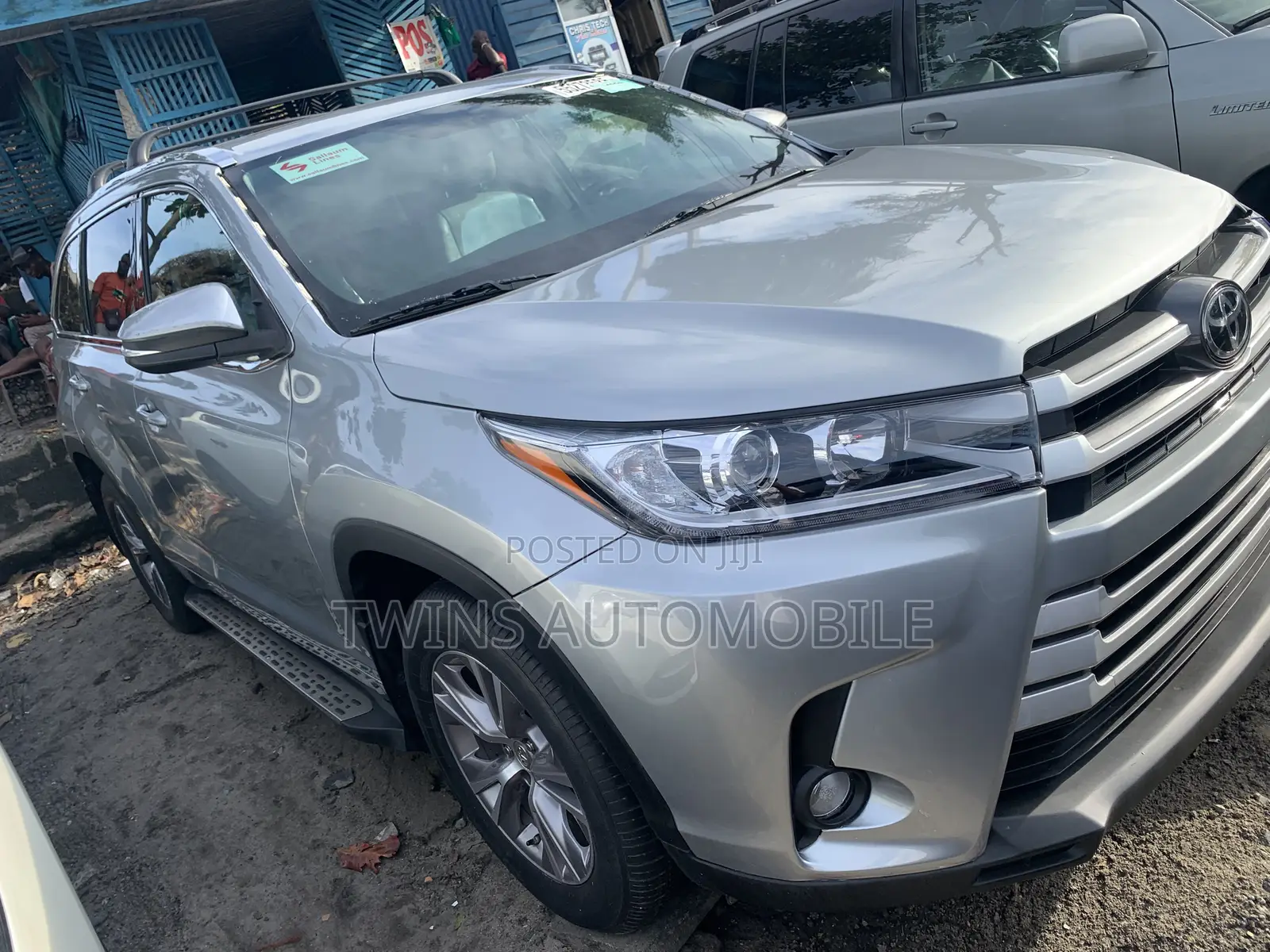 Toyota Highlander XLE 4dr SUV AWD (3.5L 6cyl 6A) 2015 Silver