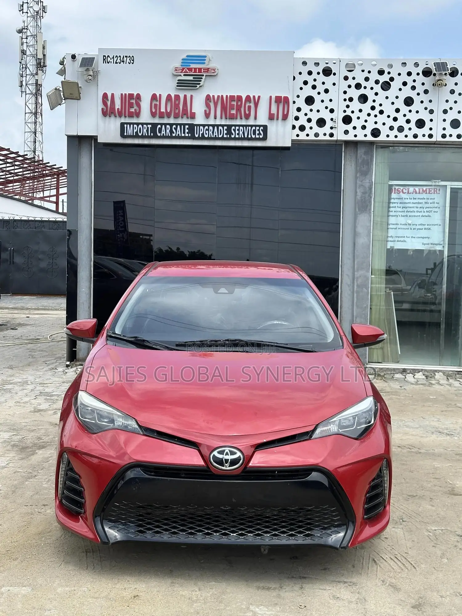 Toyota Corolla SE (1.8L 4cyl 6M) 2018 Red