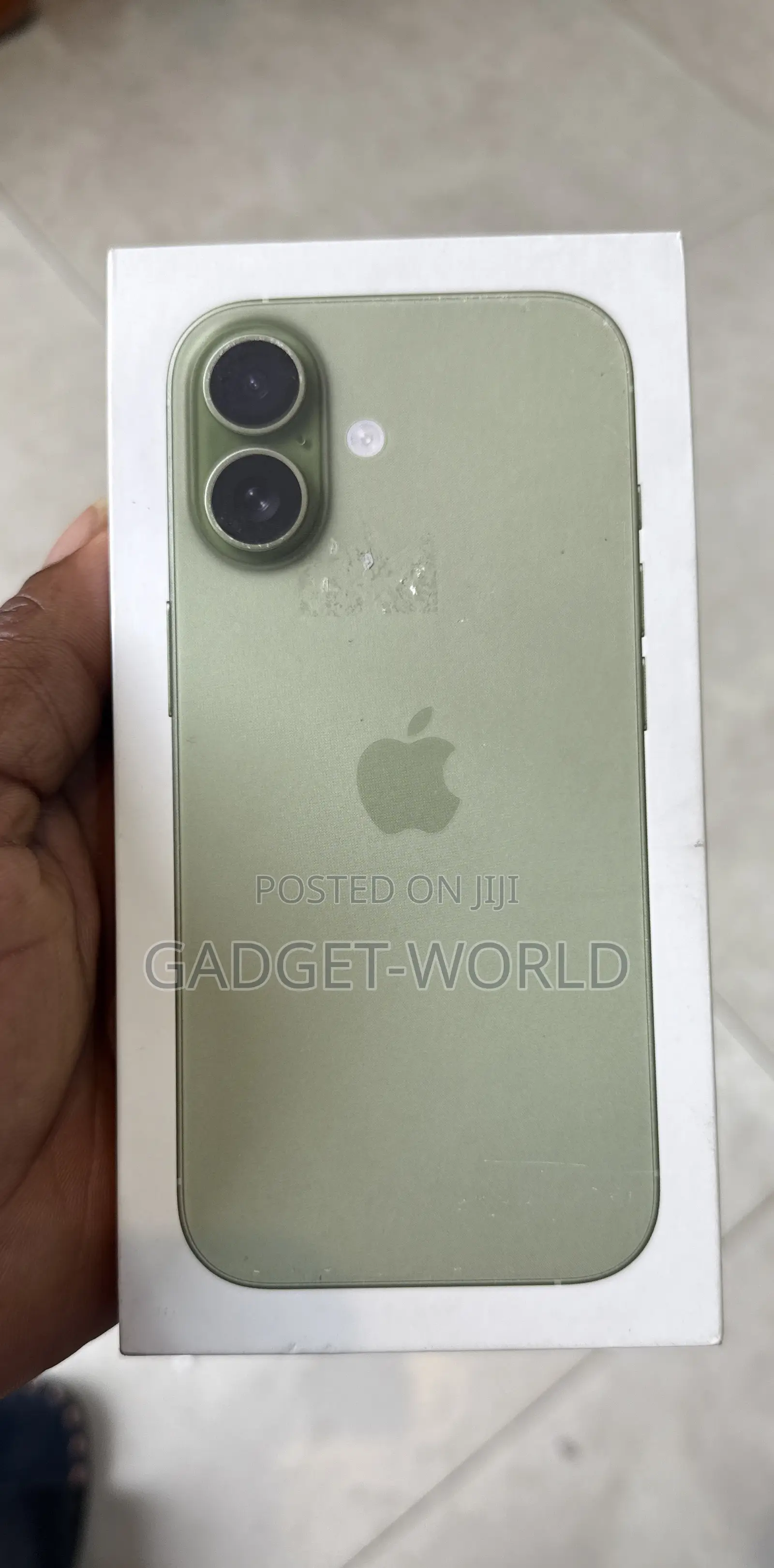 New Apple iPhone 17 256 GB Green