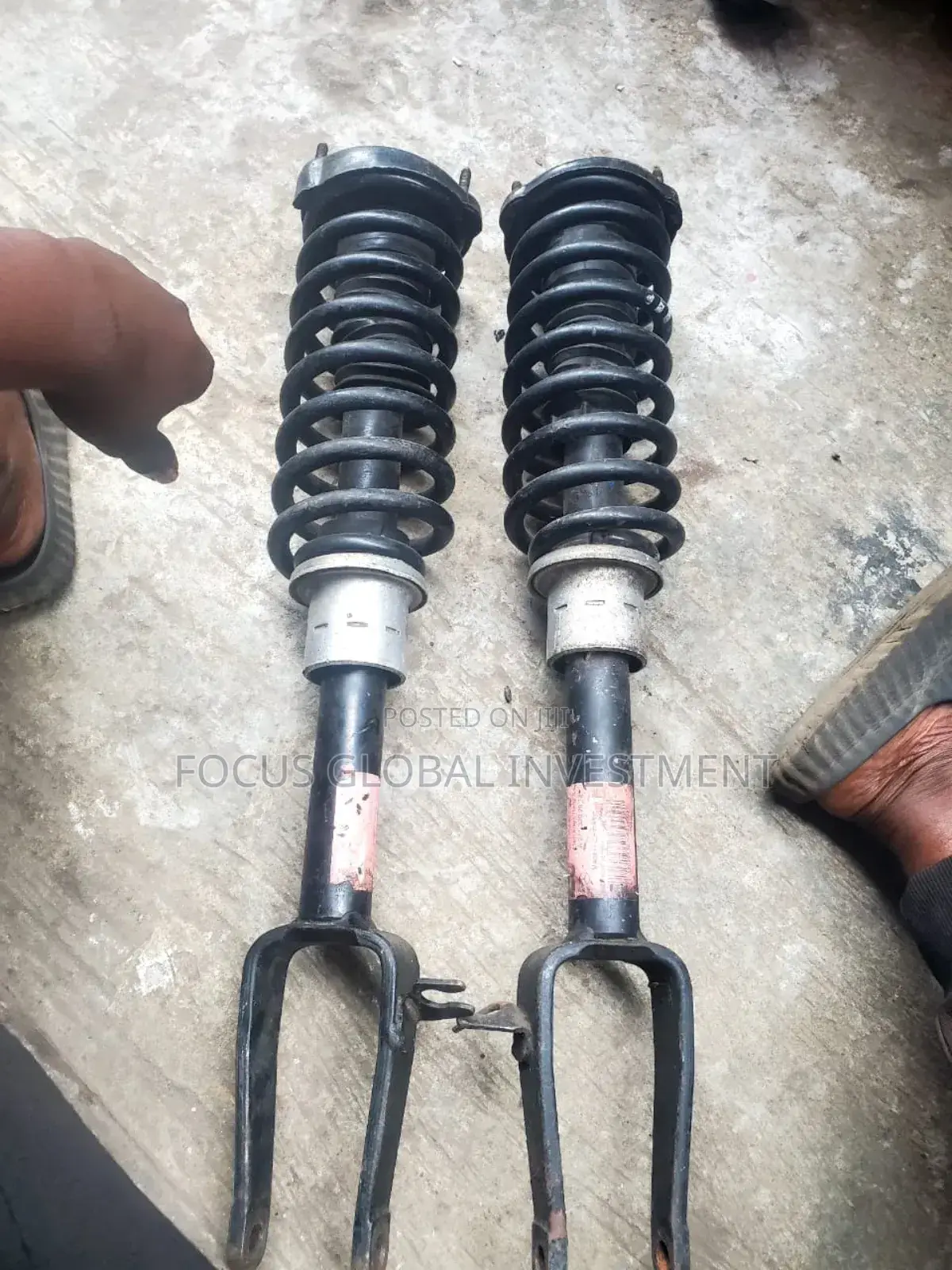 E 300,2010 Model Complete 4matic Front Shock and Low Arms and Upper